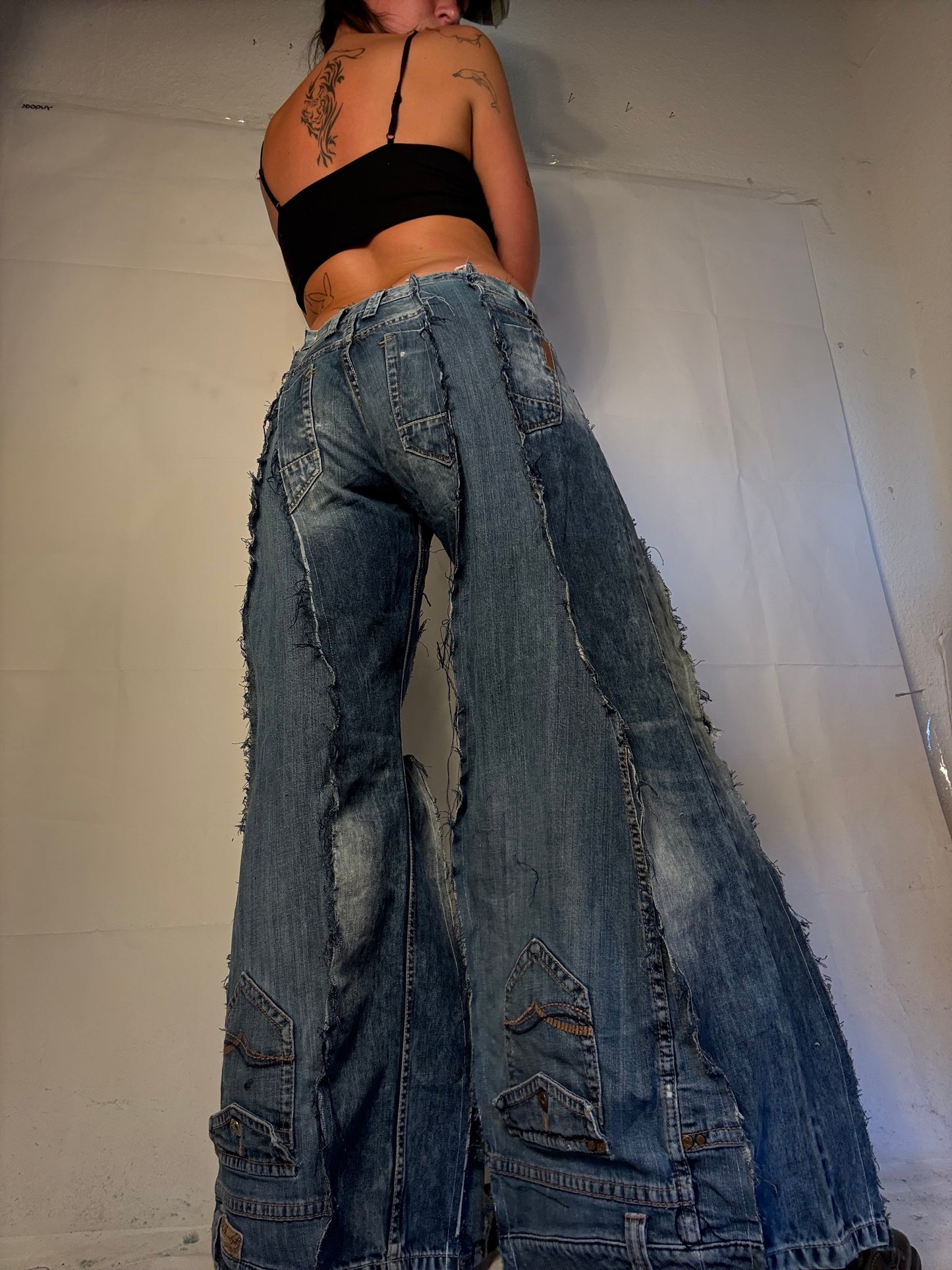 FLARED RIPPED CLASSIC DENIM SPG PANTS