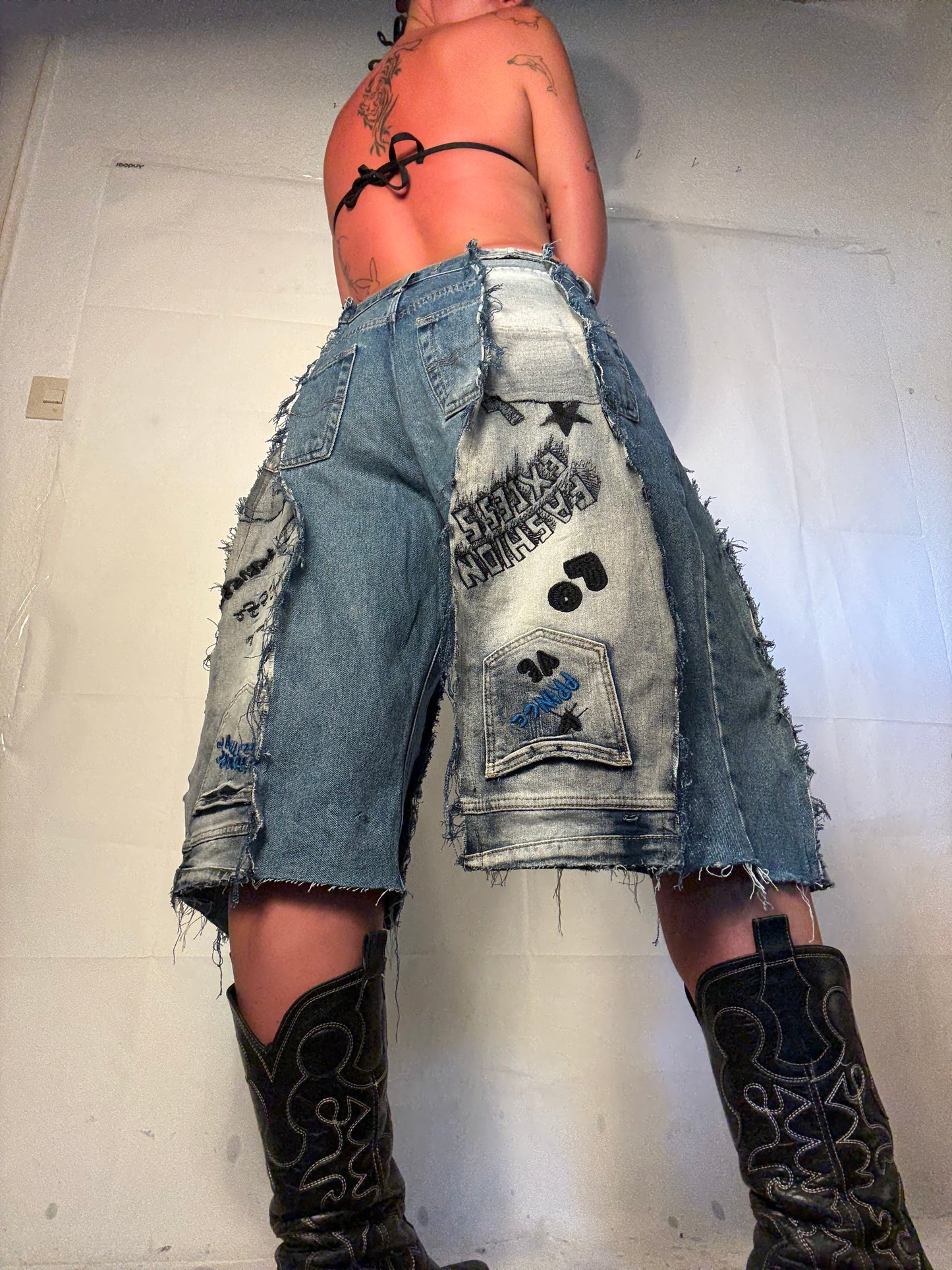 DETAILED DENIM/GREY SPG JORTS