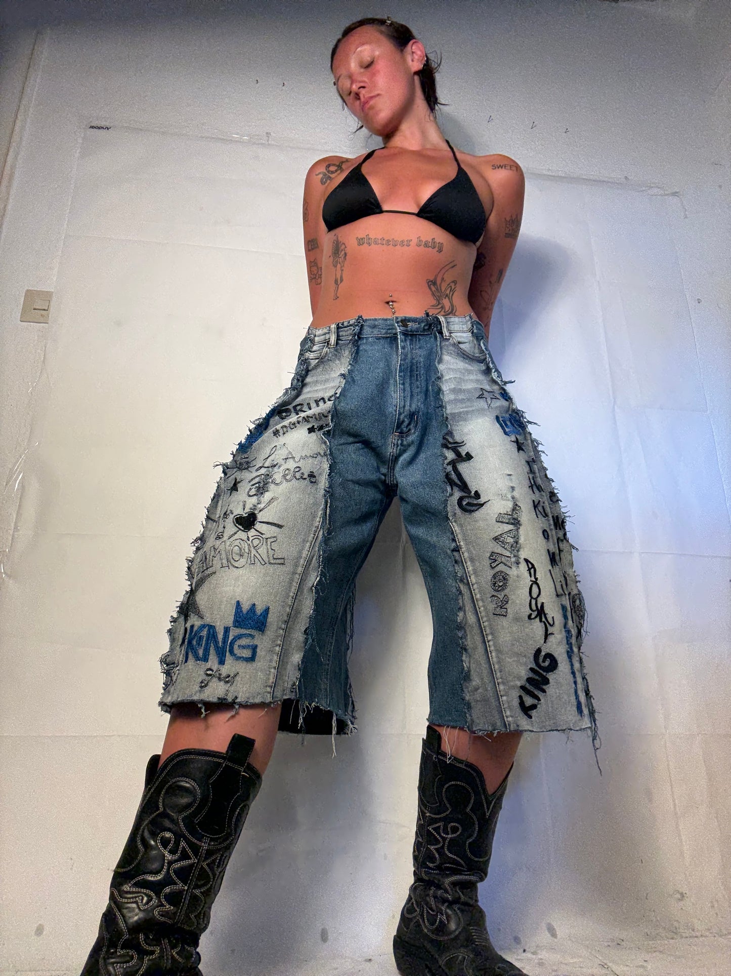 DETAILED DENIM/GREY SPG JORTS