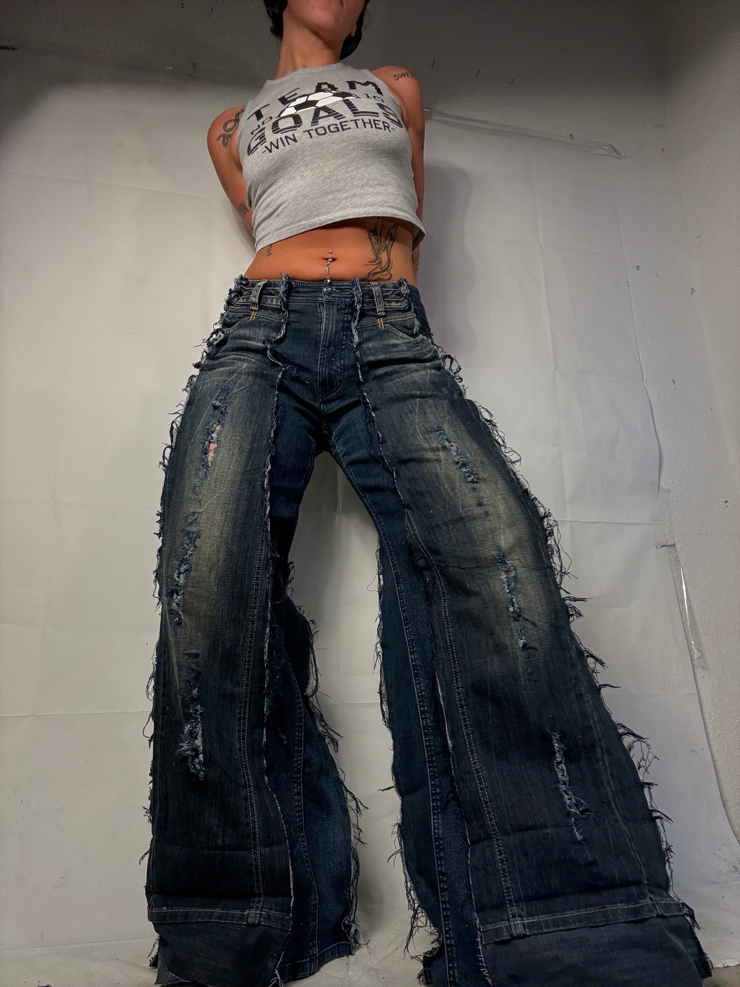 BAGGY DISTRESSED WASHED DENIM SPG PANTS