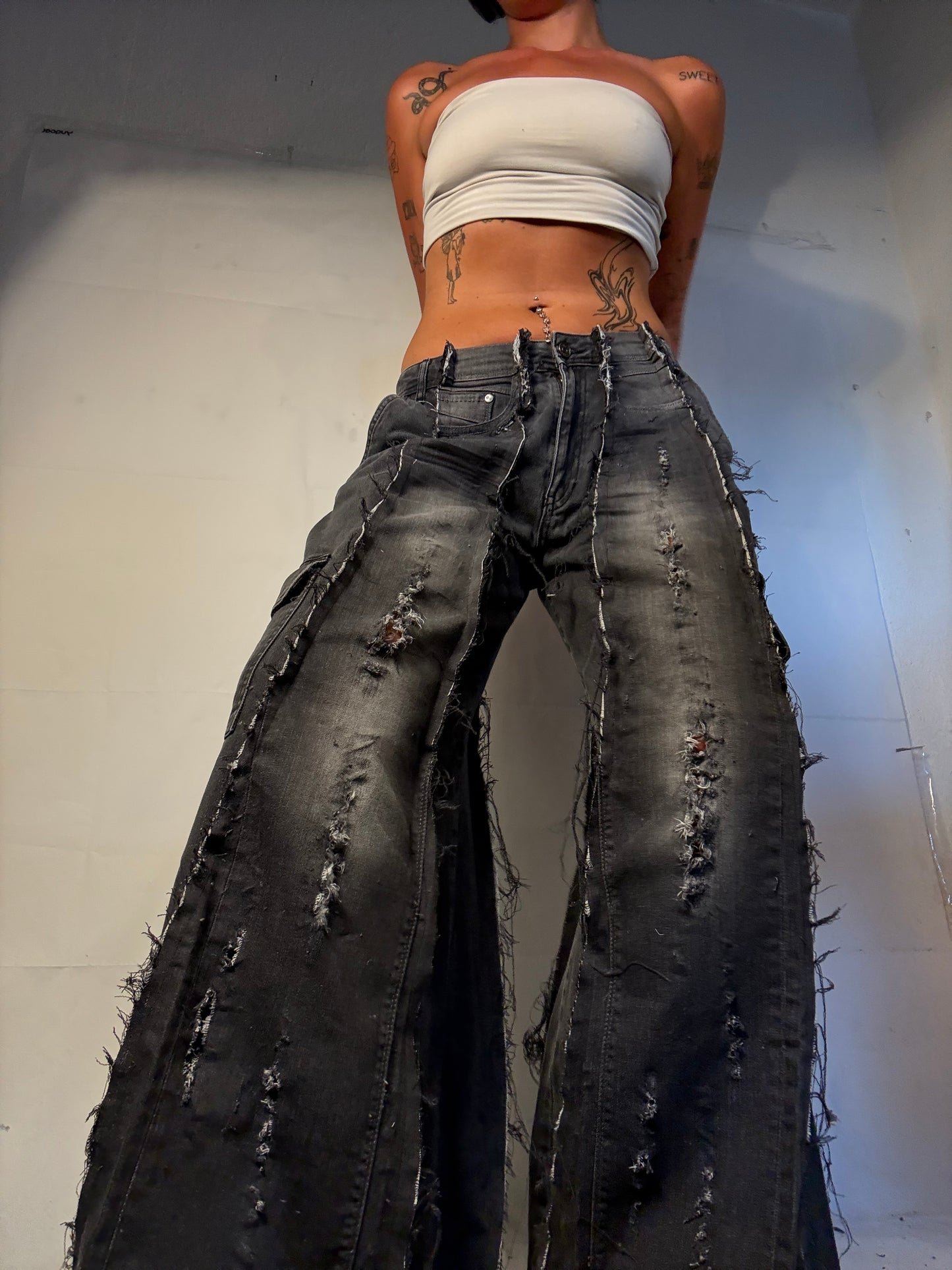 BAGGY DISTRESSED DARK DENIM SPG PANTS