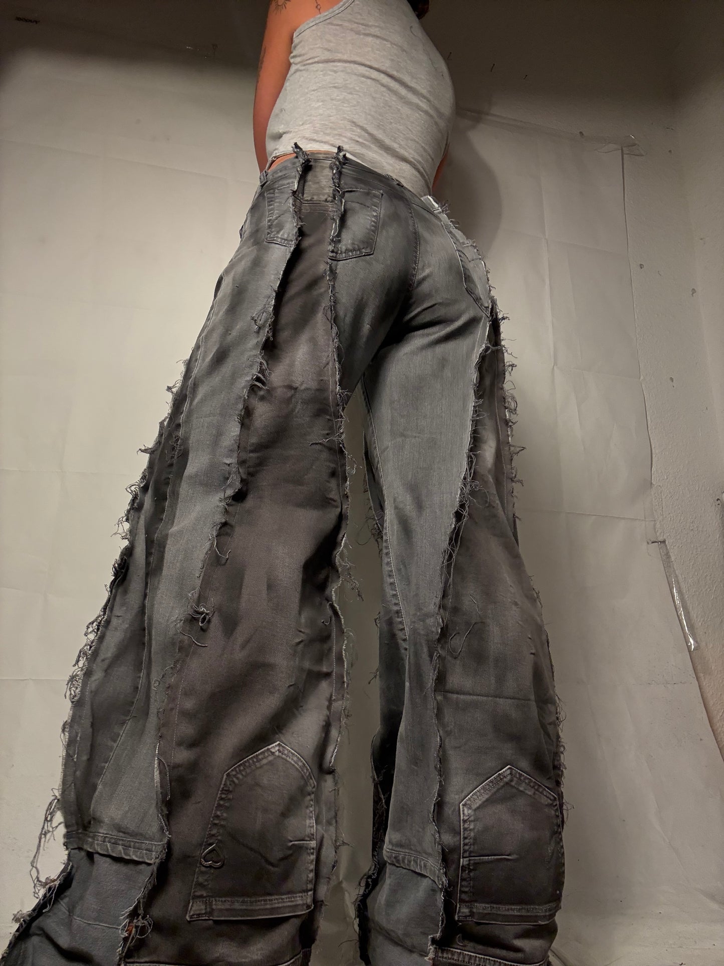EXTRA LONG DISTRESSED PATCHED GREY SPG PANTS