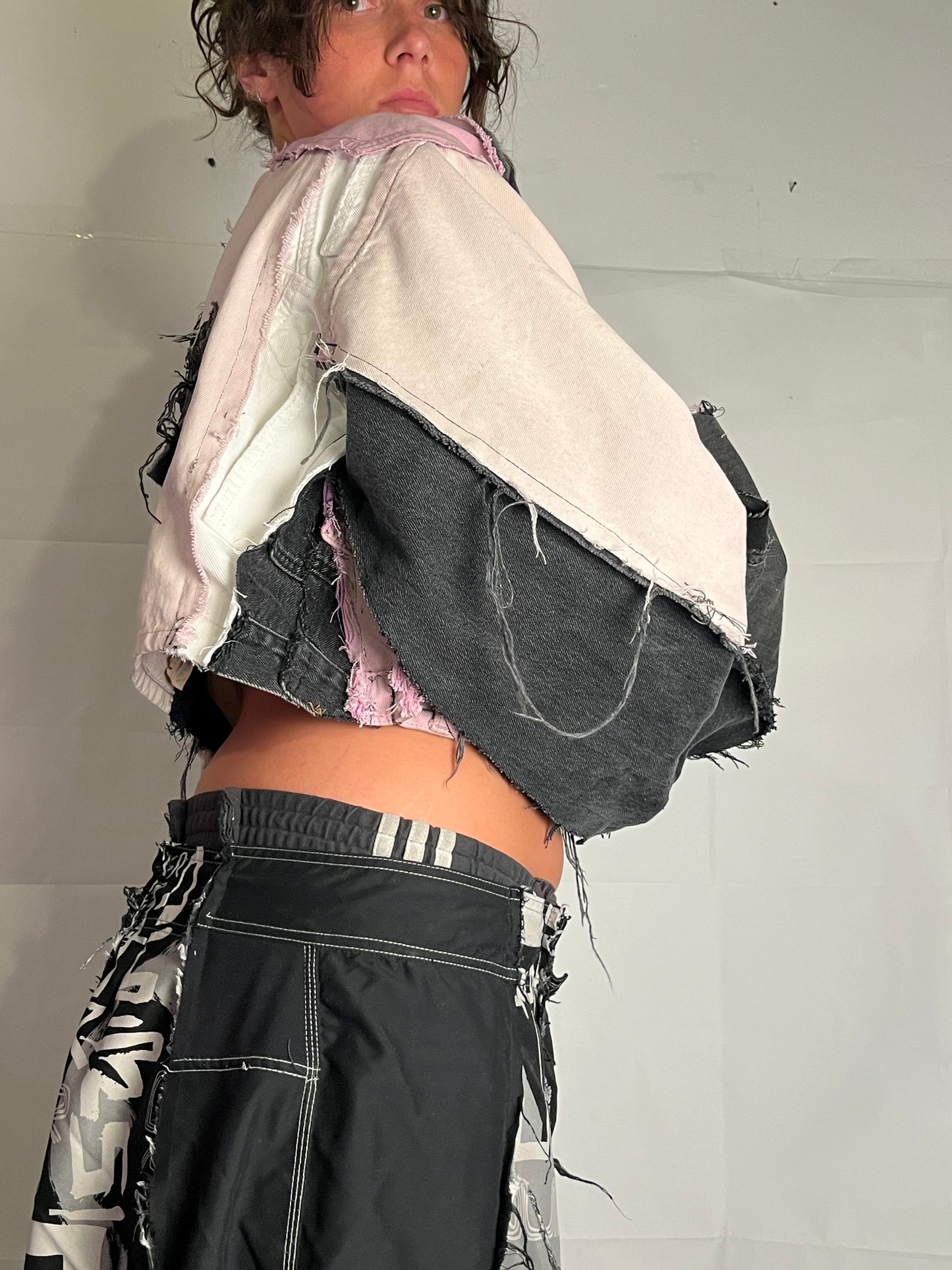 BLACK/PINK DENIM DISTRESSED BIKER SPG JACKET