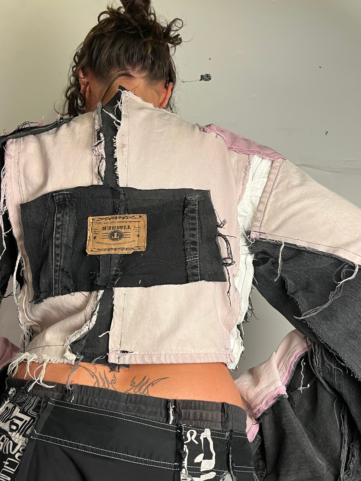 BLACK/PINK DENIM DISTRESSED BIKER SPG JACKET