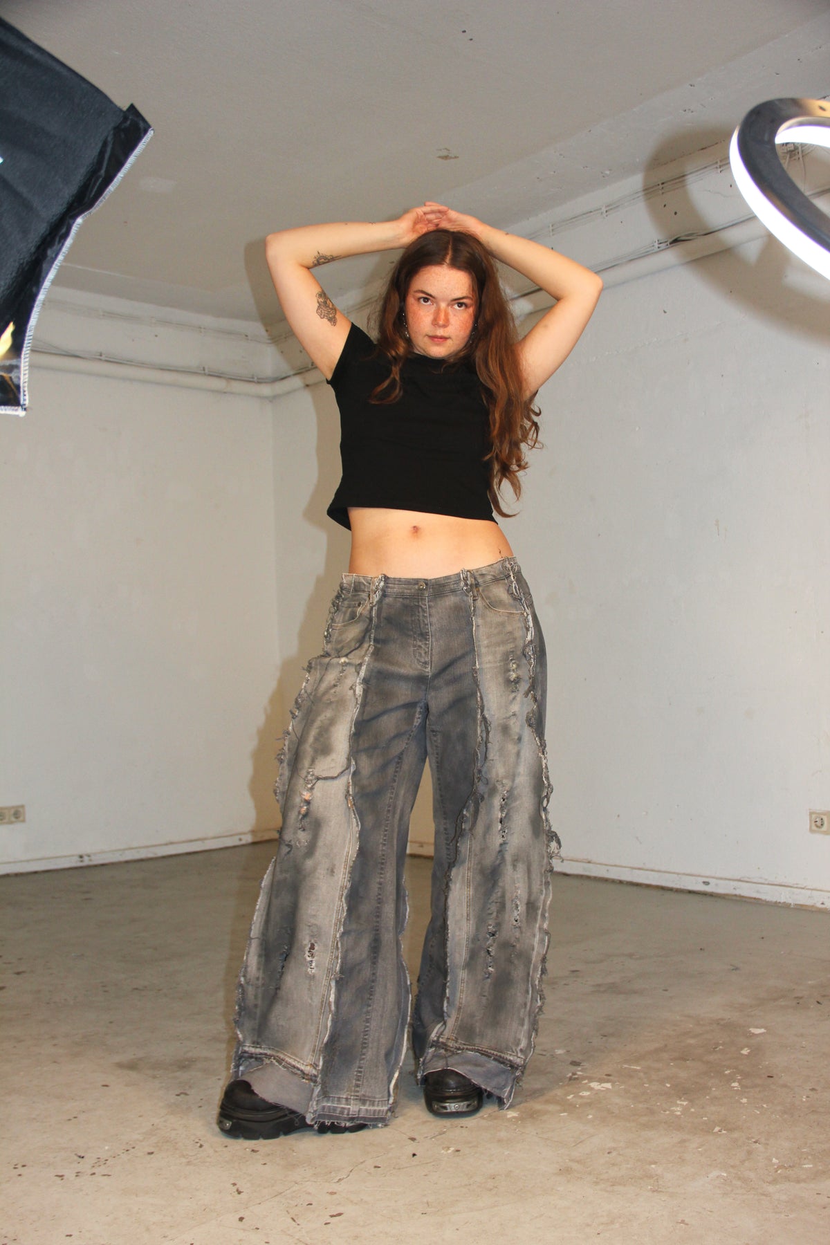 FLARED STAINED DOUBLE GREY SPG PANTS