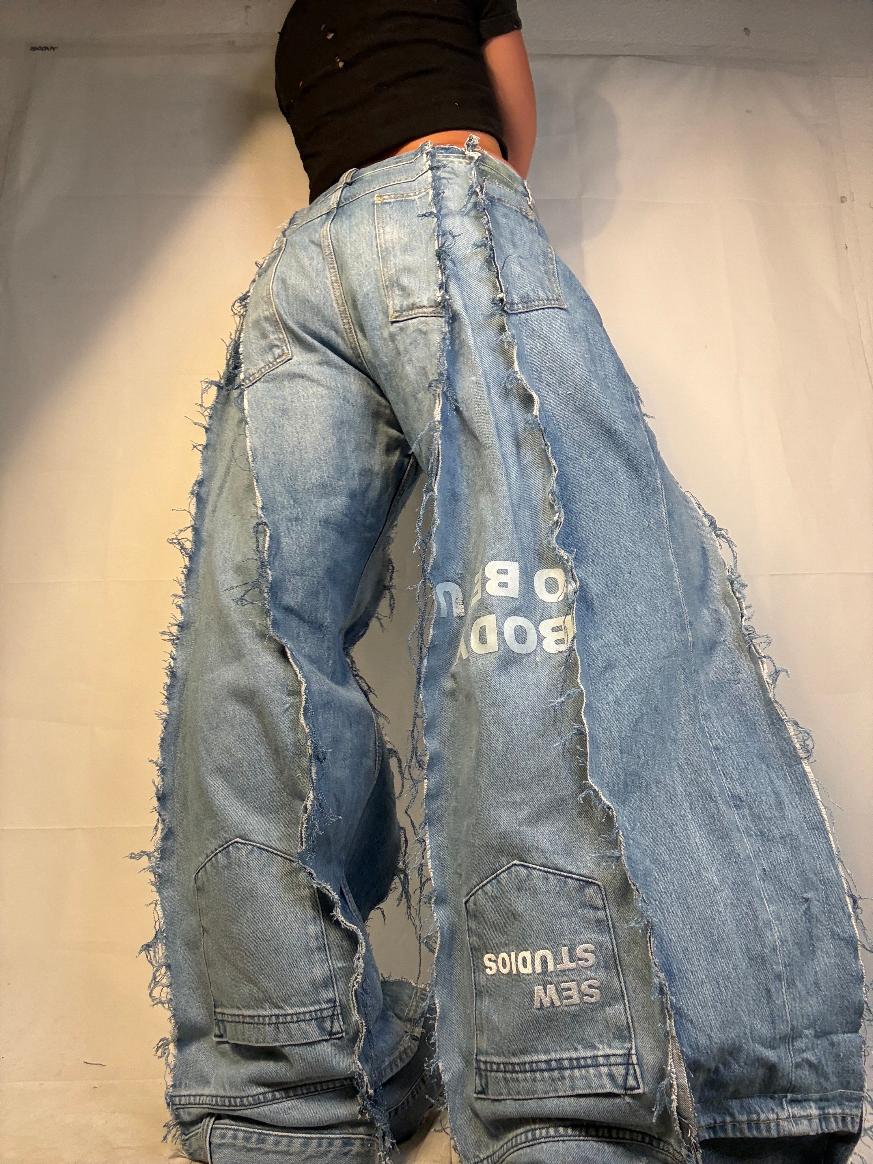 BAGGY OVERSIZE LIGHT DENIM W TEXT DETAIL SPG PANTS