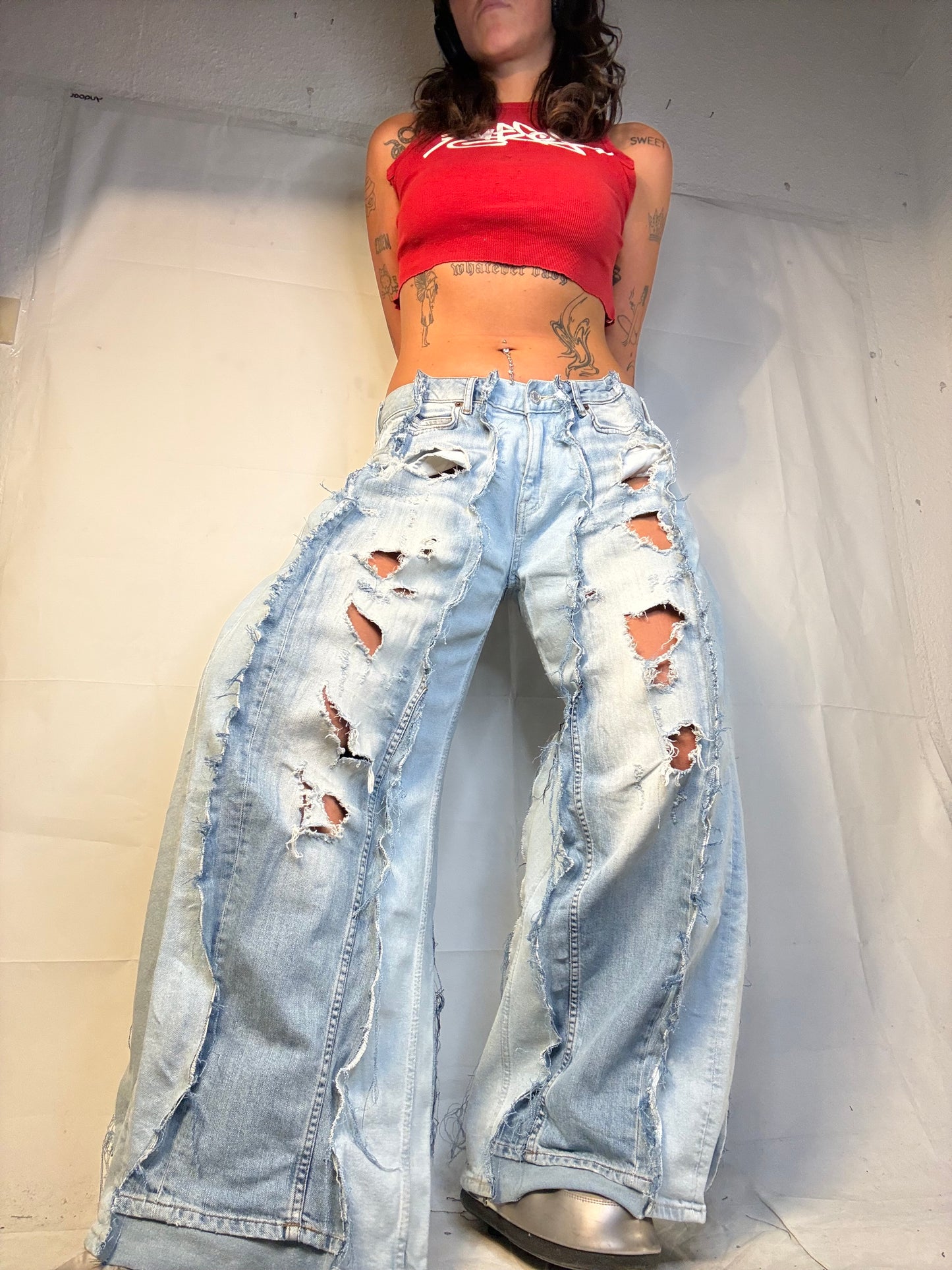 BAGGY RIPPED LIGHT DENIM SPG PANTS