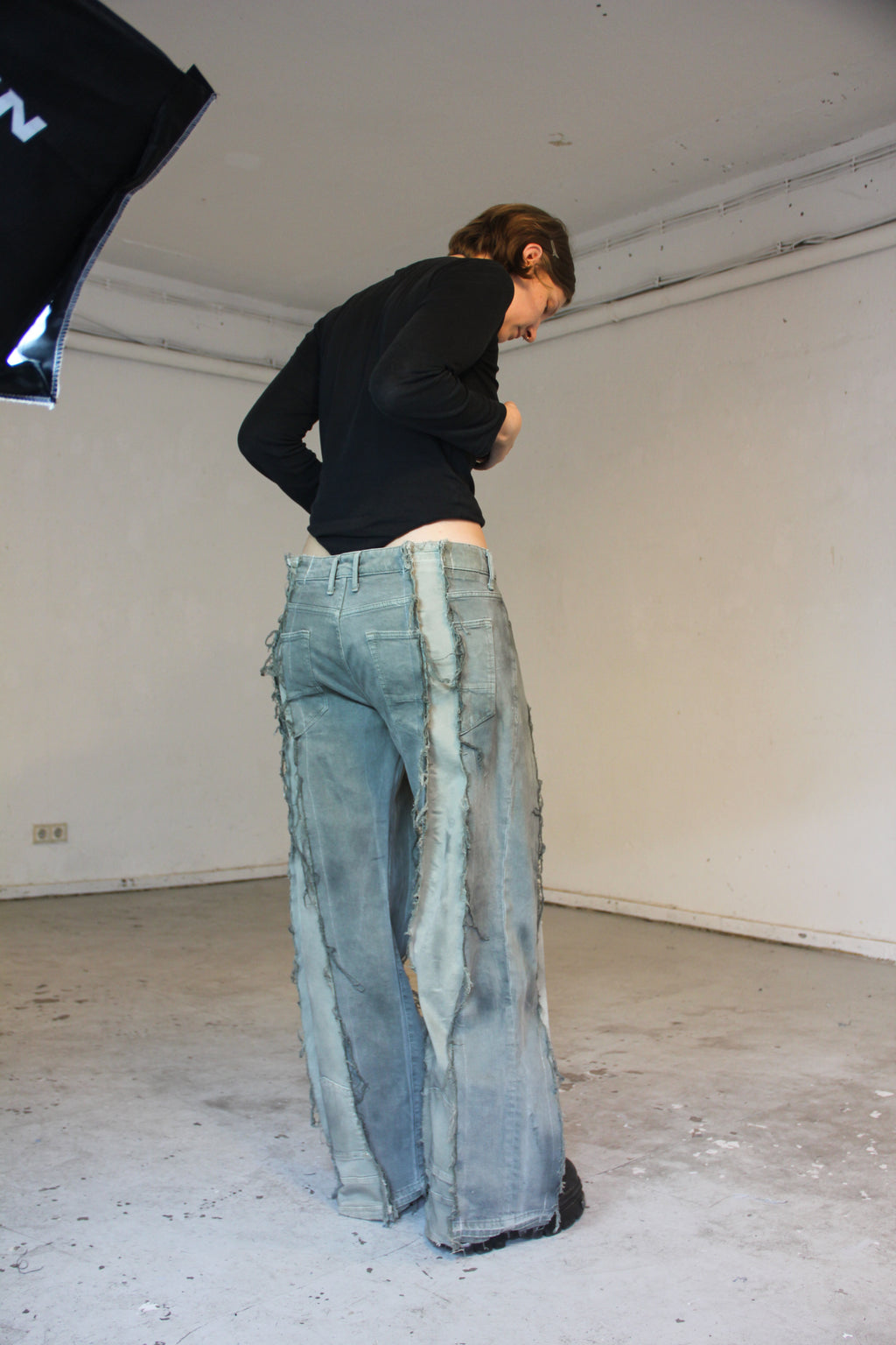 BAGGY STAINED LINOLEUM GREEN DENIM SPG PANTS