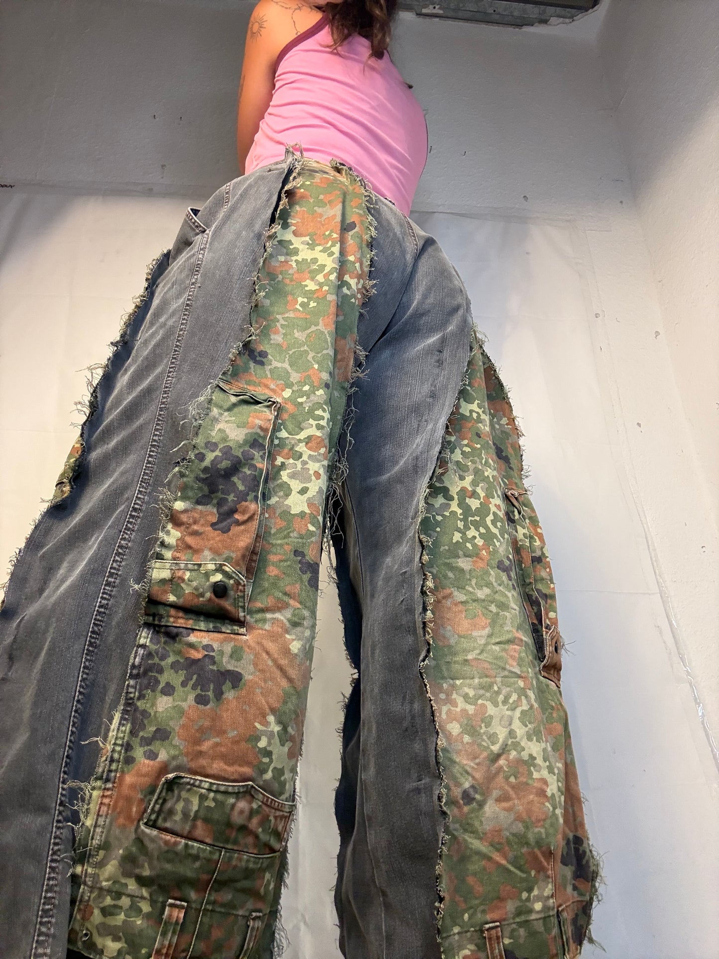 BAGGY LOWWAIST CAMO/GREY SPG PANTS