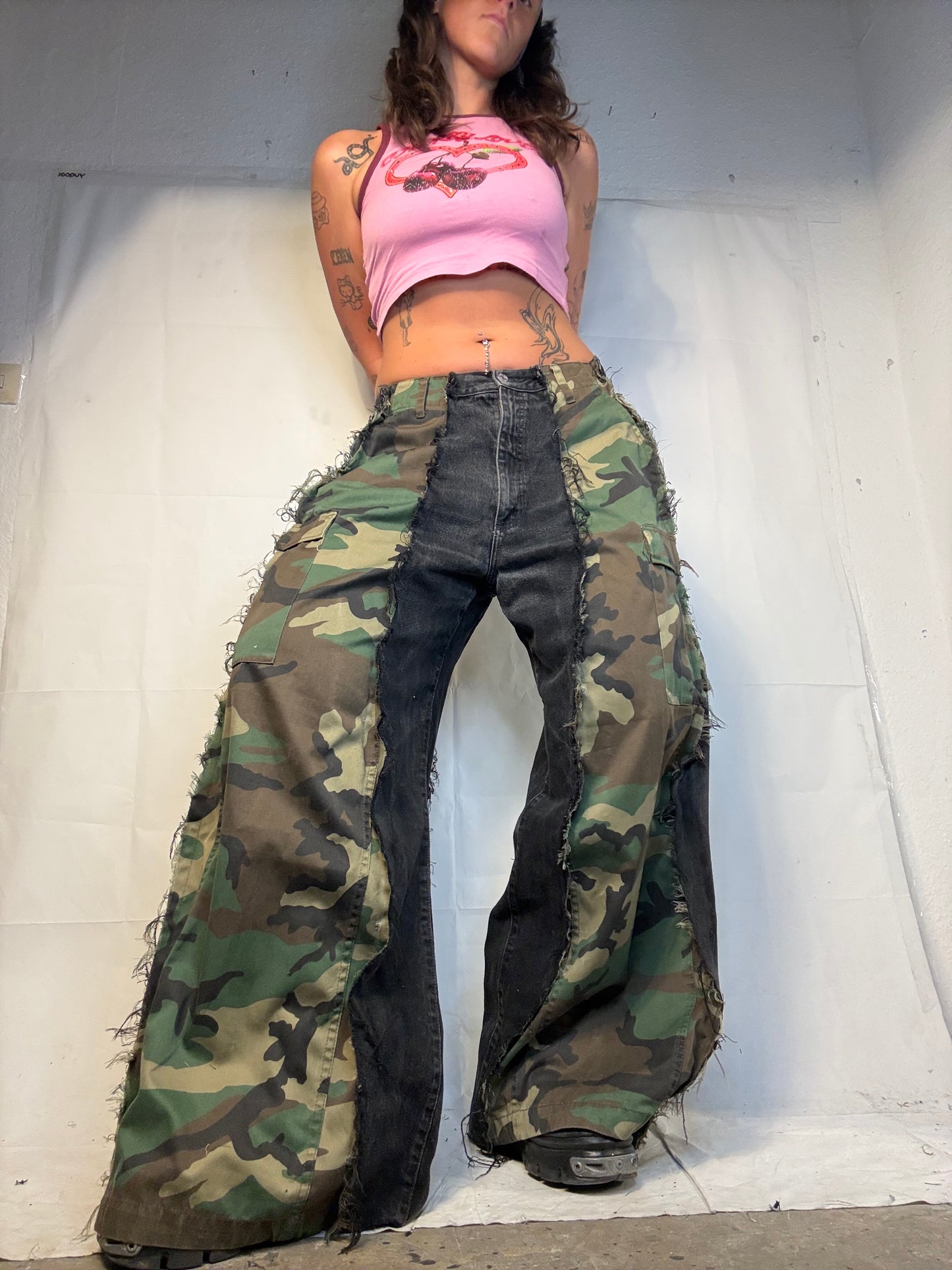 BAGGY LONG CAMO/BLACK SPG PANTS