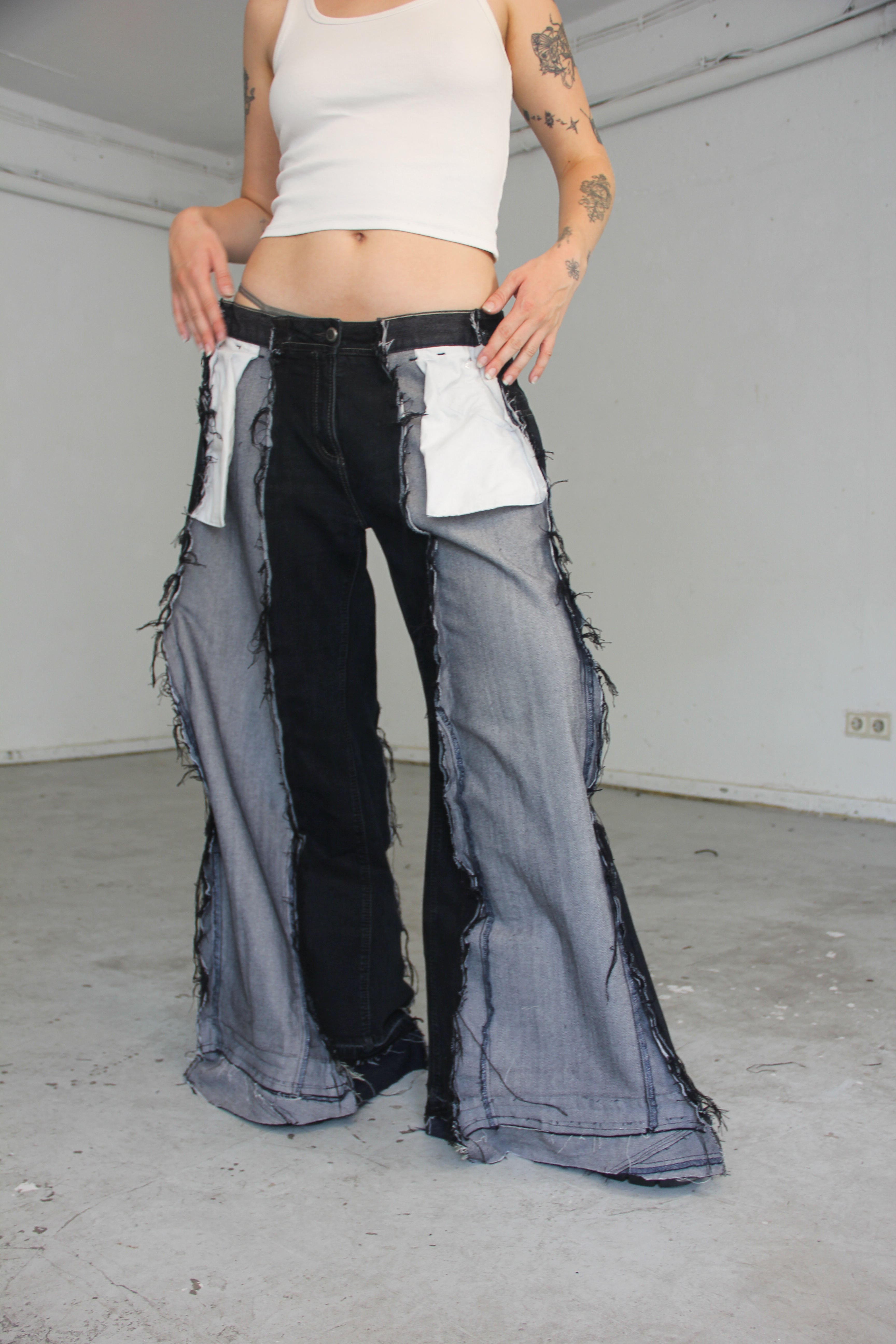 BAGGY INSIDE-OUT DENIM SPG PANTS