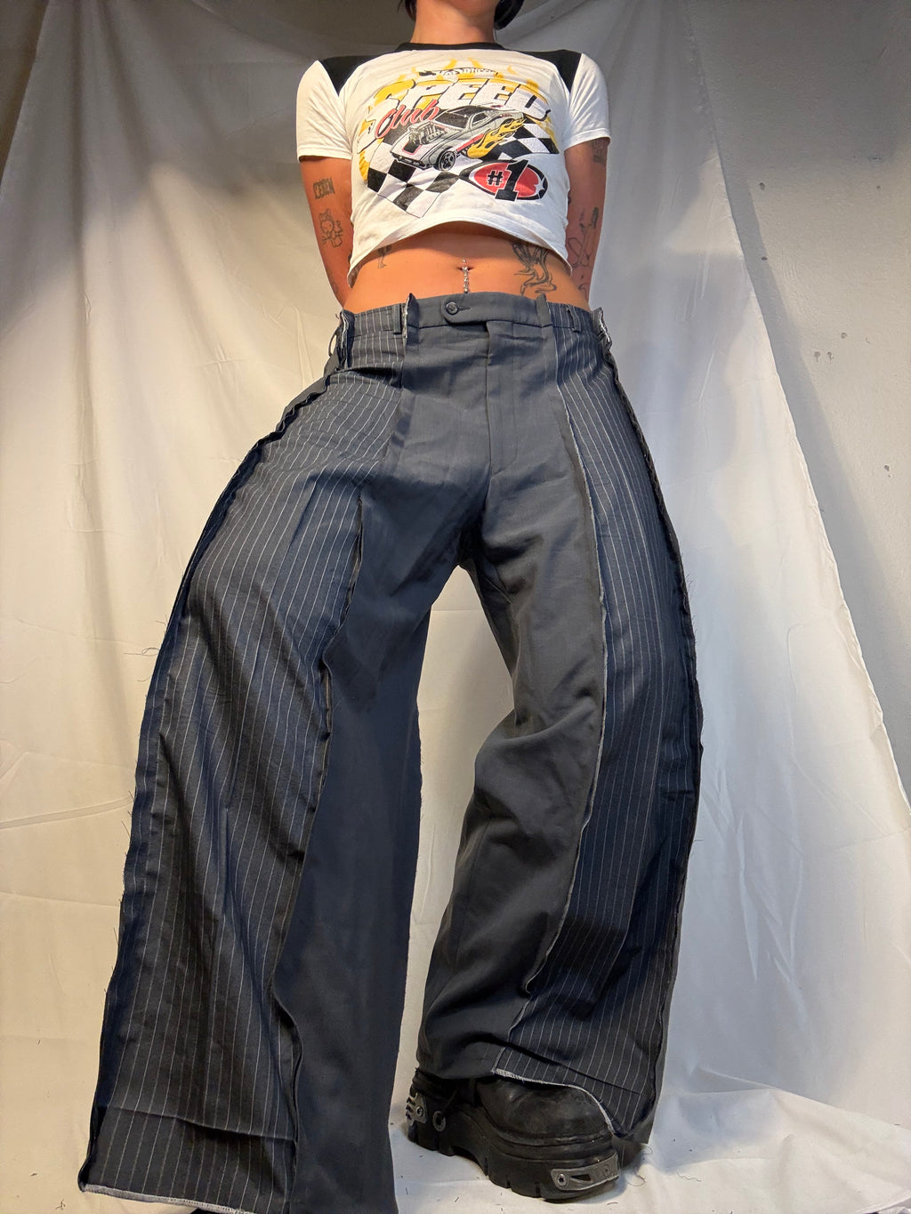 WIDE GREY-BLUE PINSTIBE SPG SUITPANTS