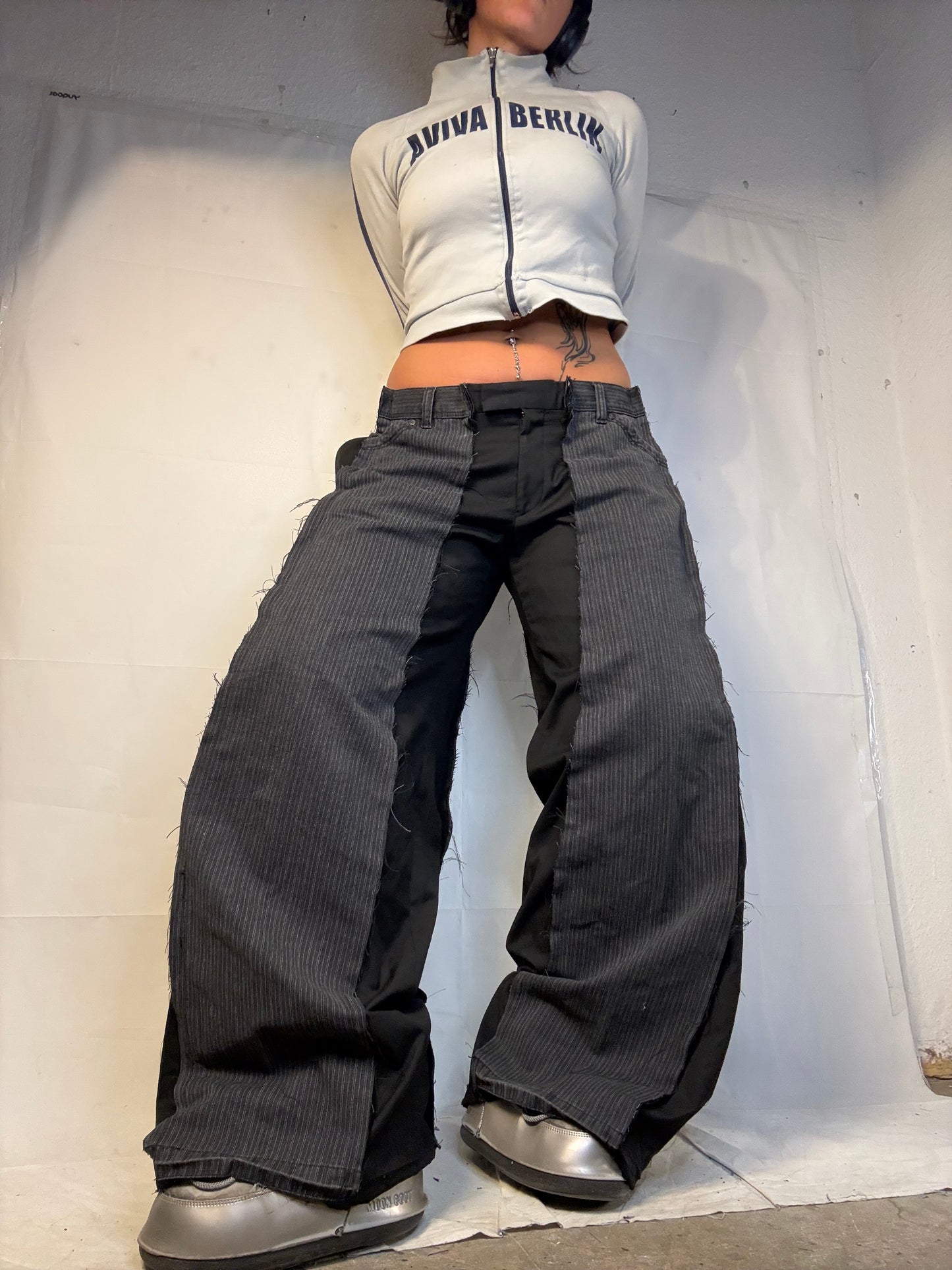 BAGGY HALF SUIT HALF DENIM SPG PANTS