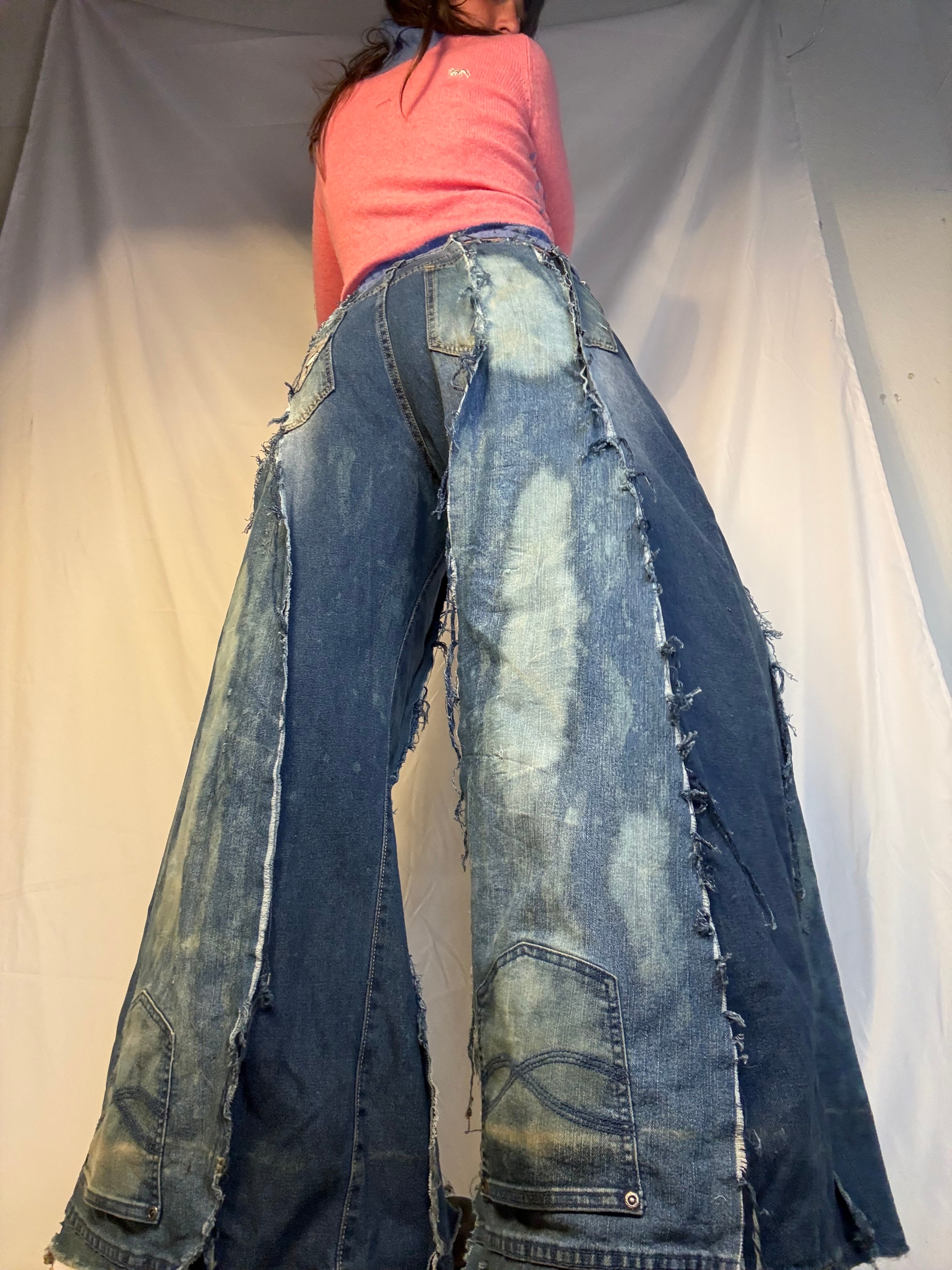 FLARED DISTRESSED BLEACH-STAINED DENIM SPG PANTS