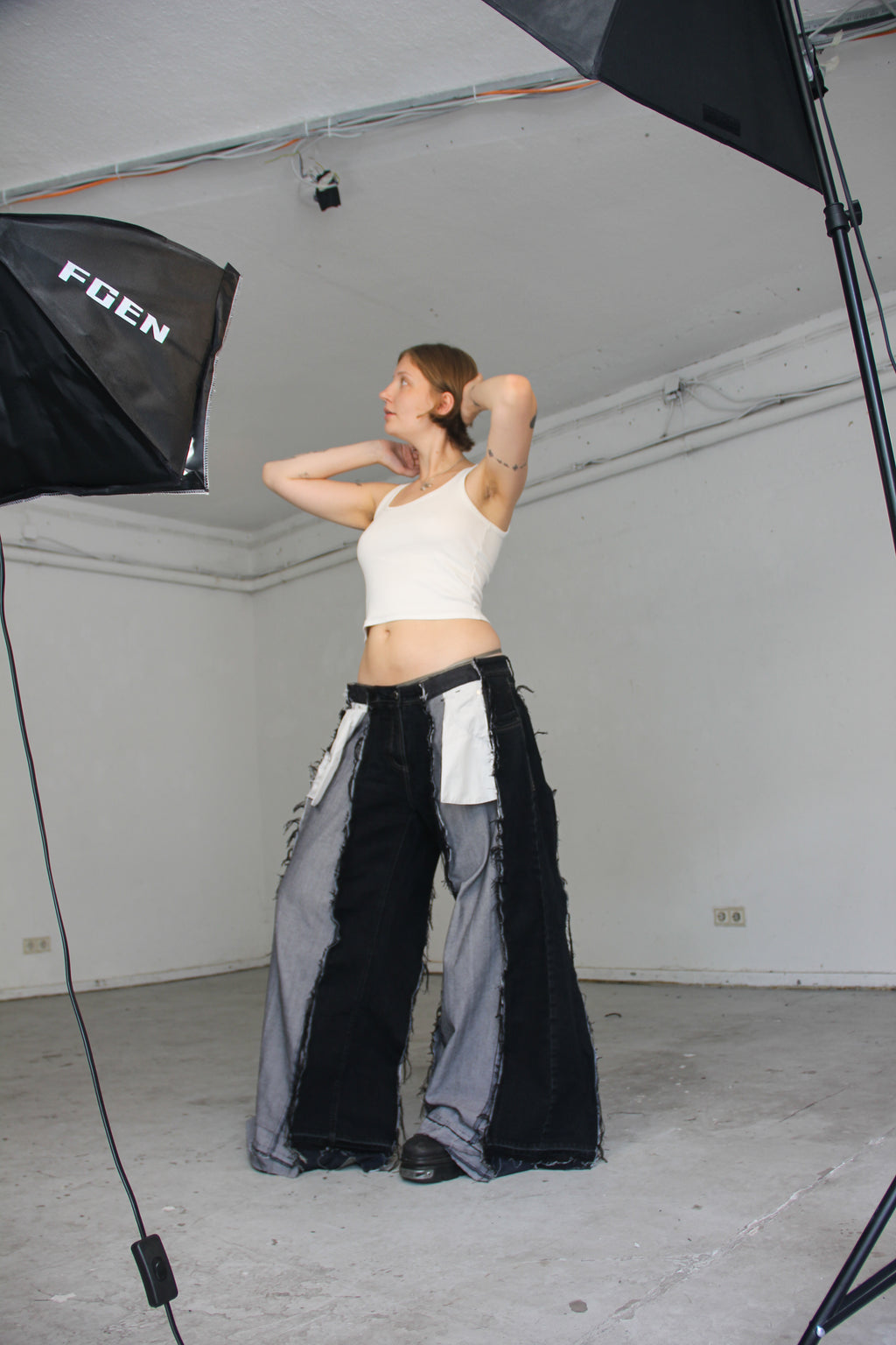 BAGGY INSIDE-OUT DENIM SPG PANTS
