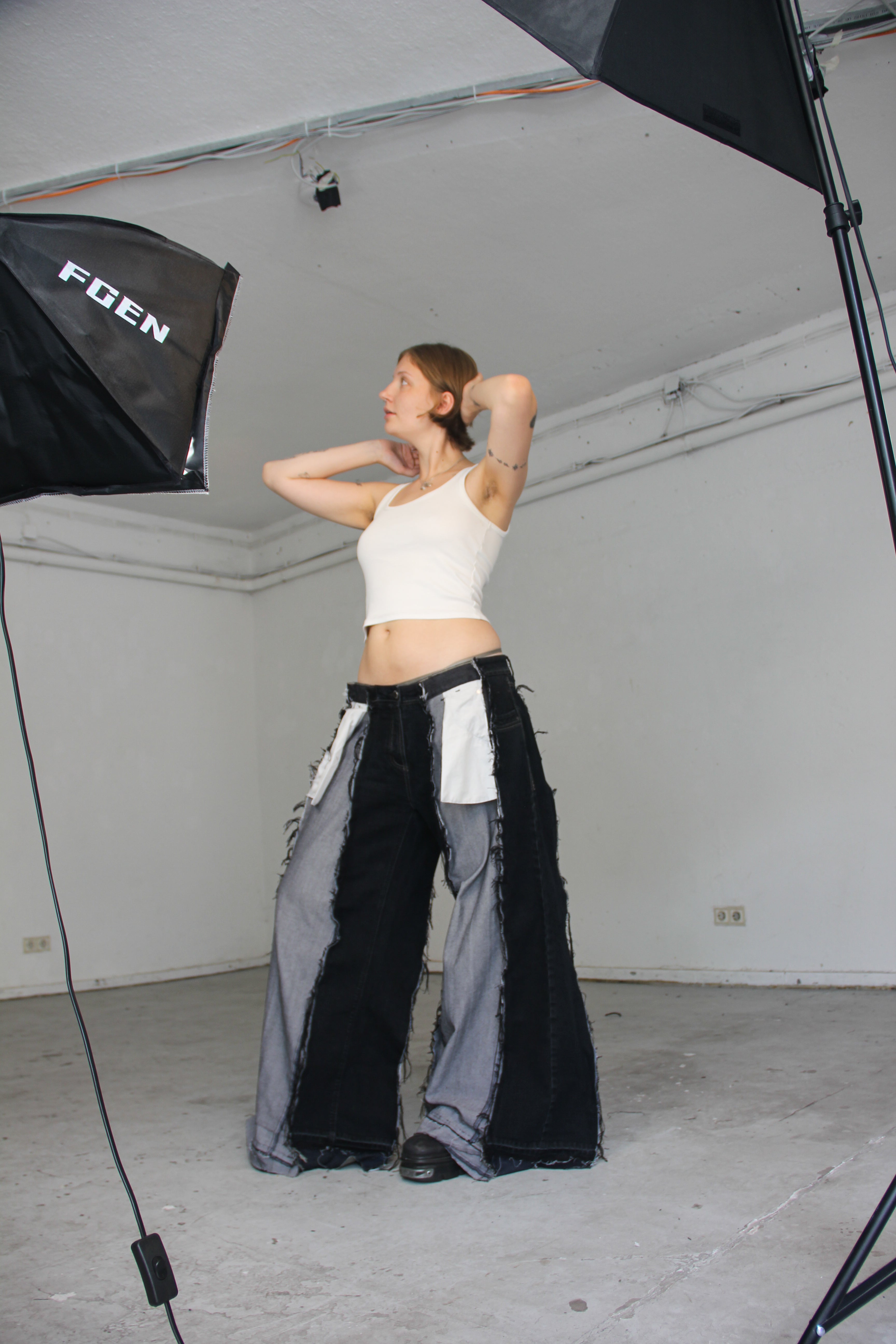 BAGGY INSIDE-OUT DENIM SPG PANTS