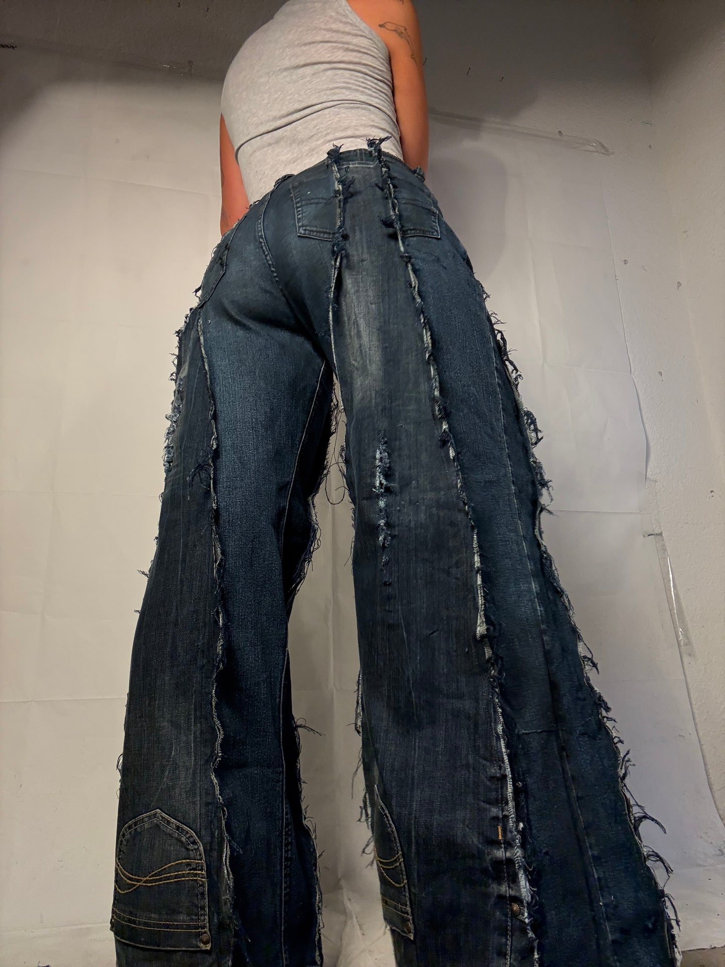 BAGGY DISTRESSED WASHED DENIM SPG PANTS