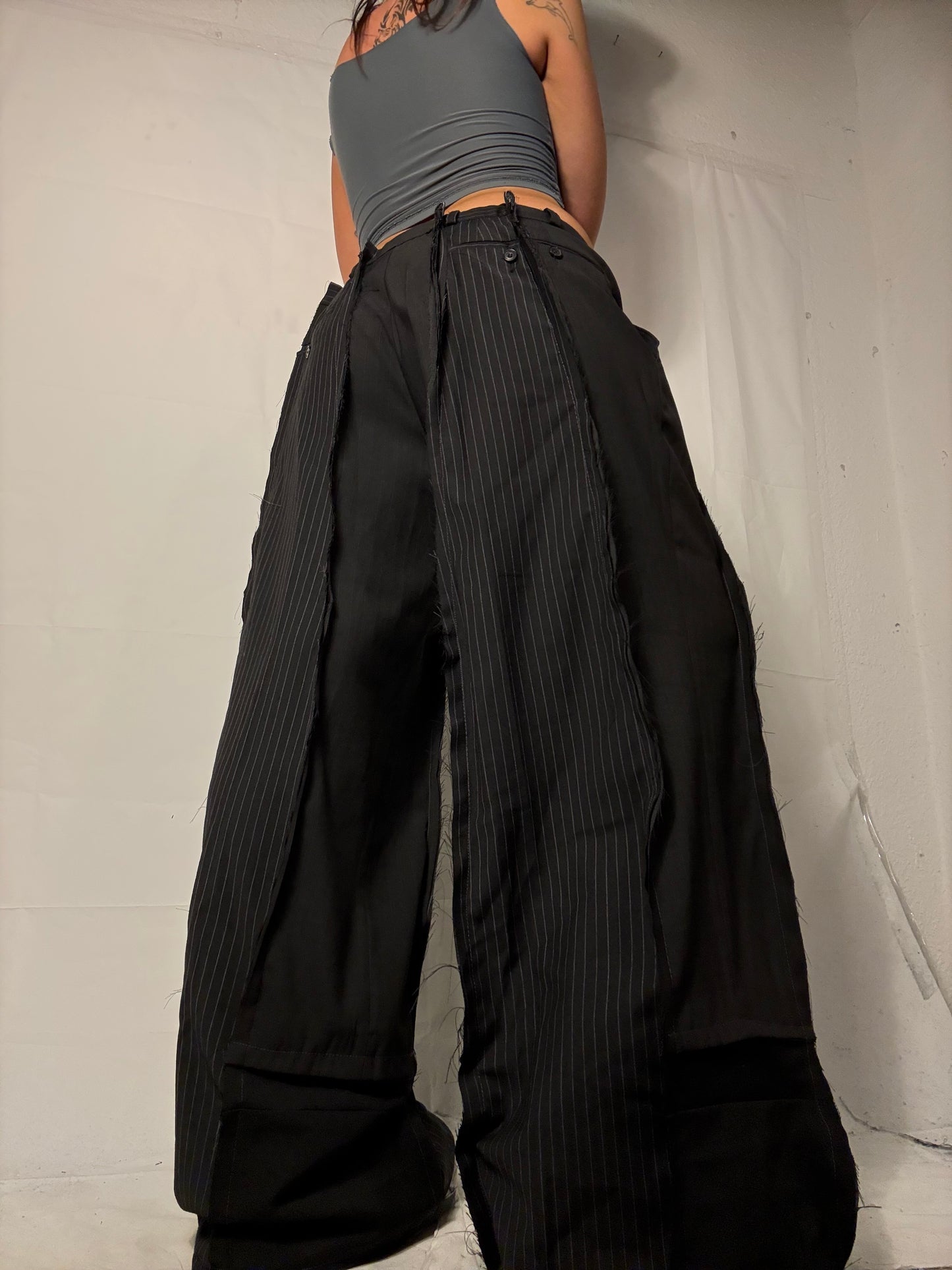 BAGGY PINSTIBE ALL BLACK SPG SUITPANTS