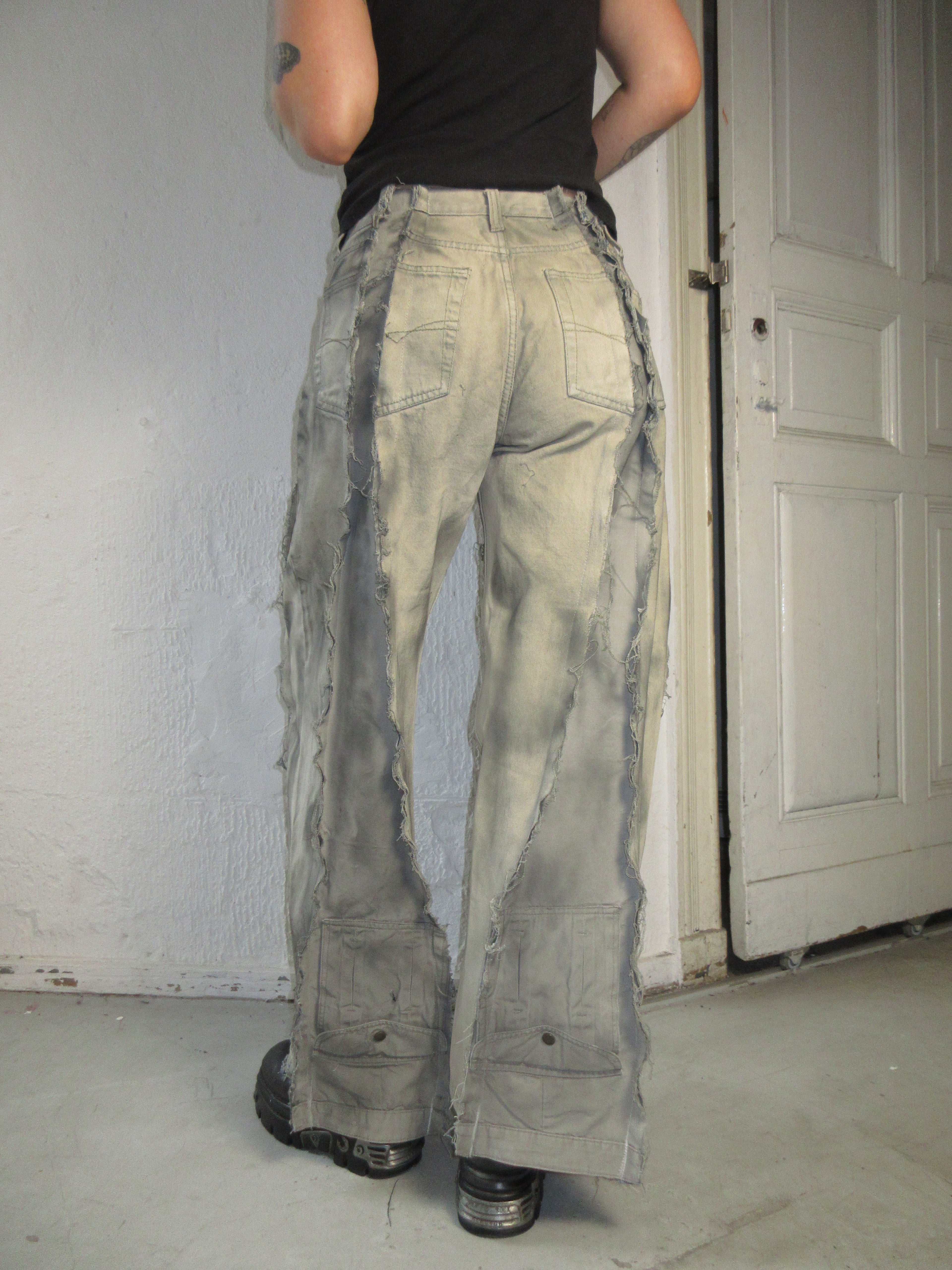EXTRA LONG STAINED DENIM/CARGO SPG PANTS