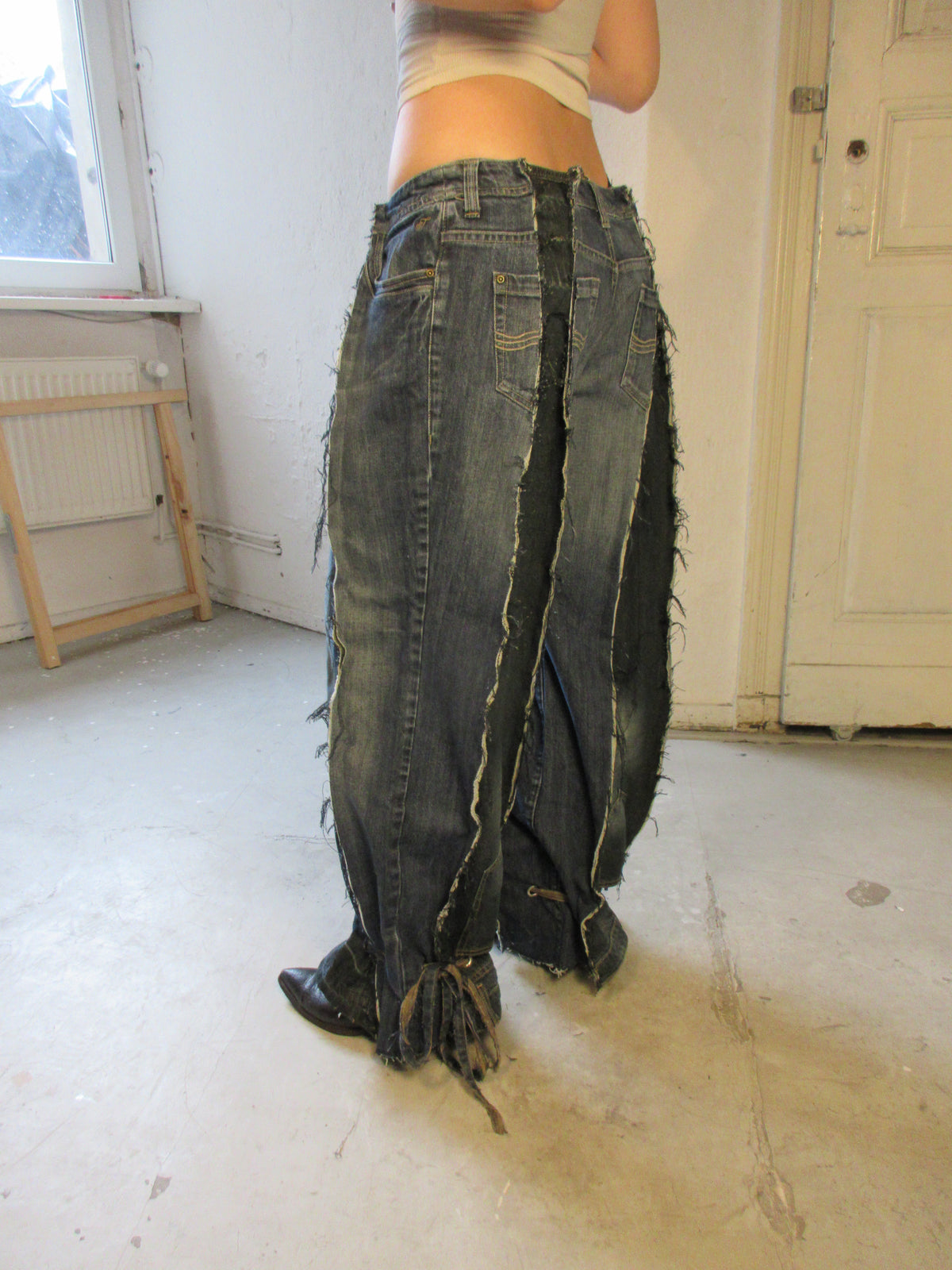 BAGGY TIE-IN DARK DENIM SPG PANTS
