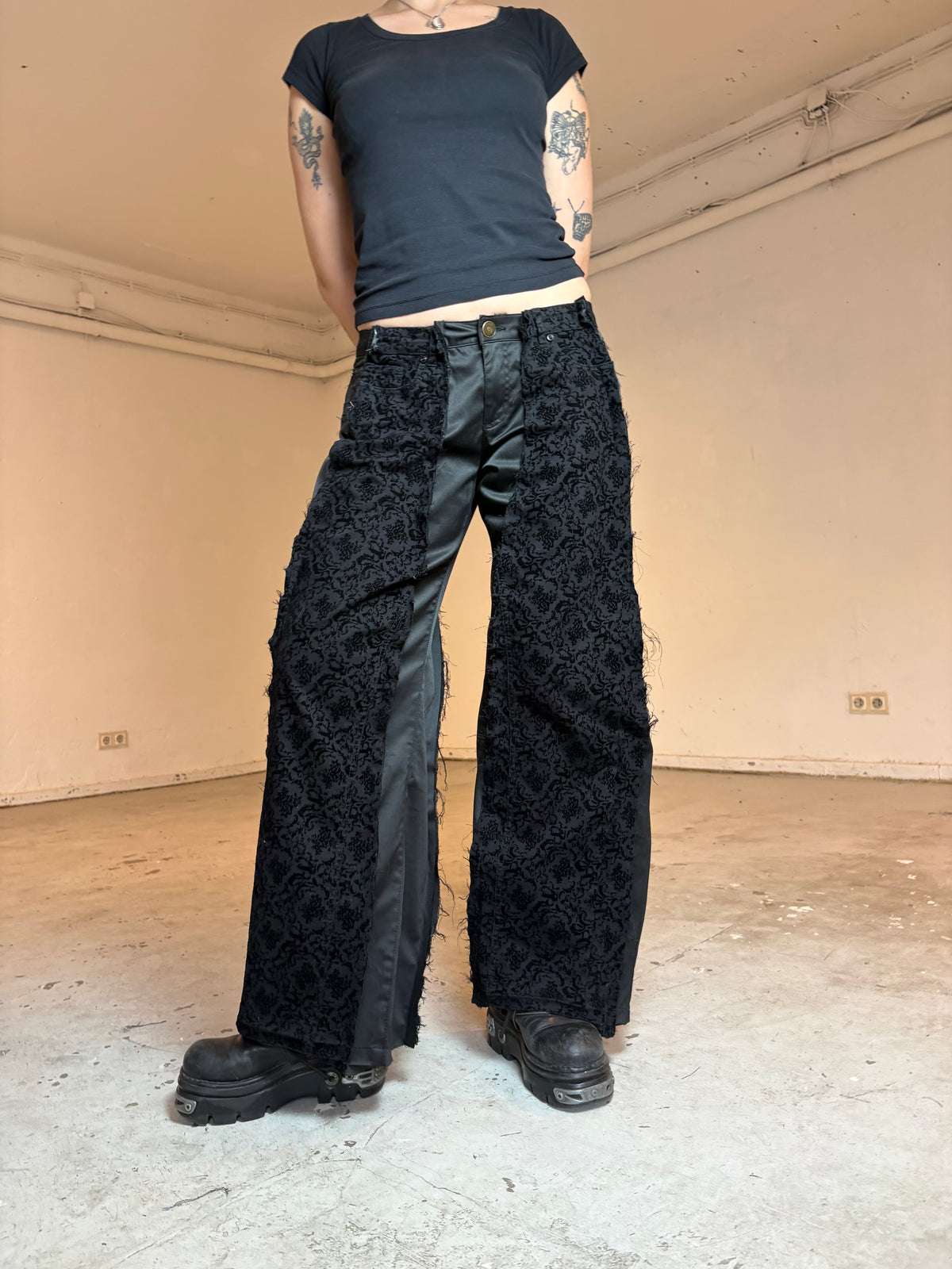 LIMITED EDITION BLACK PATTERNED SPG PANTS
