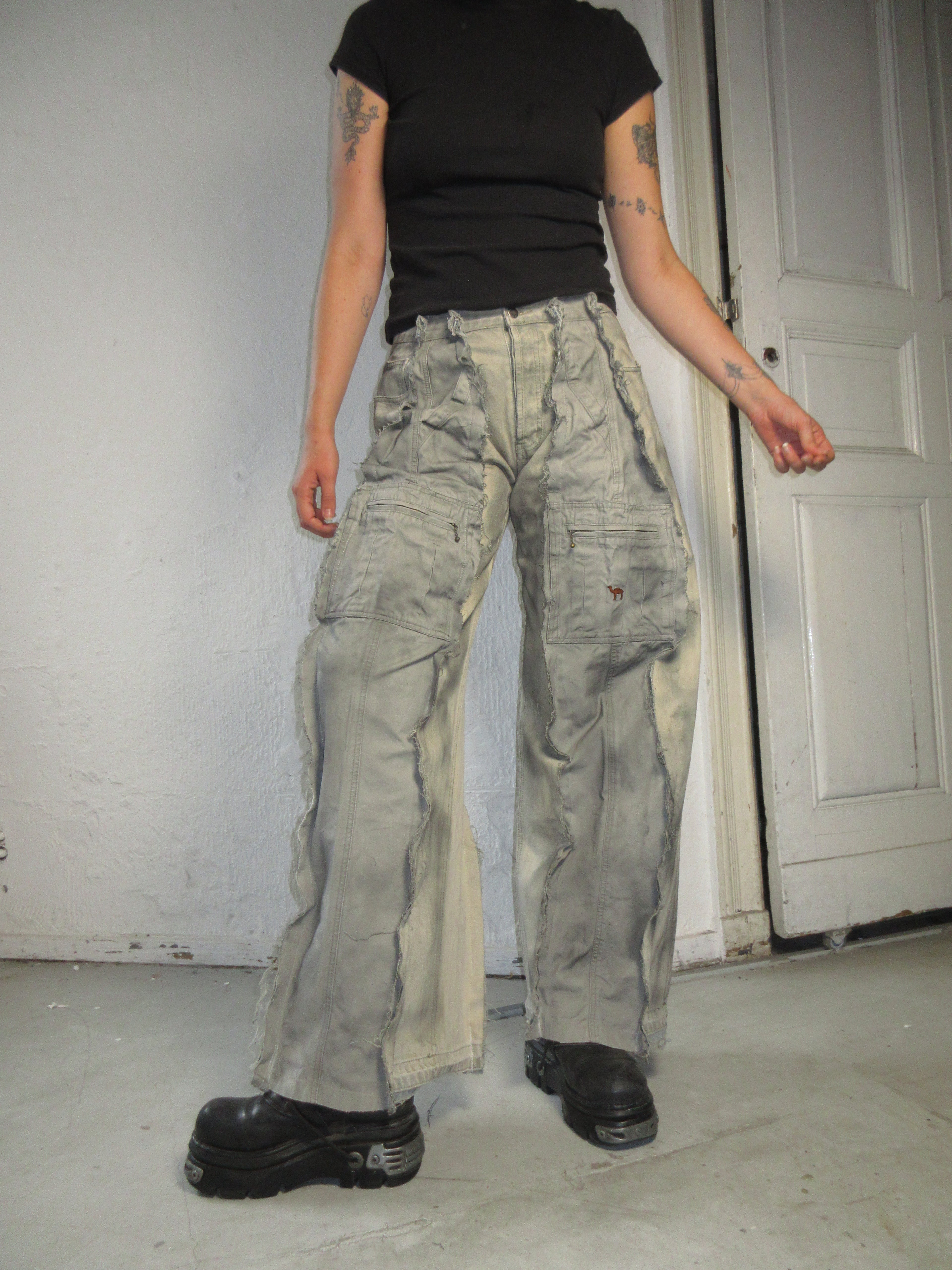 EXTRA LONG STAINED DENIM/CARGO SPG PANTS