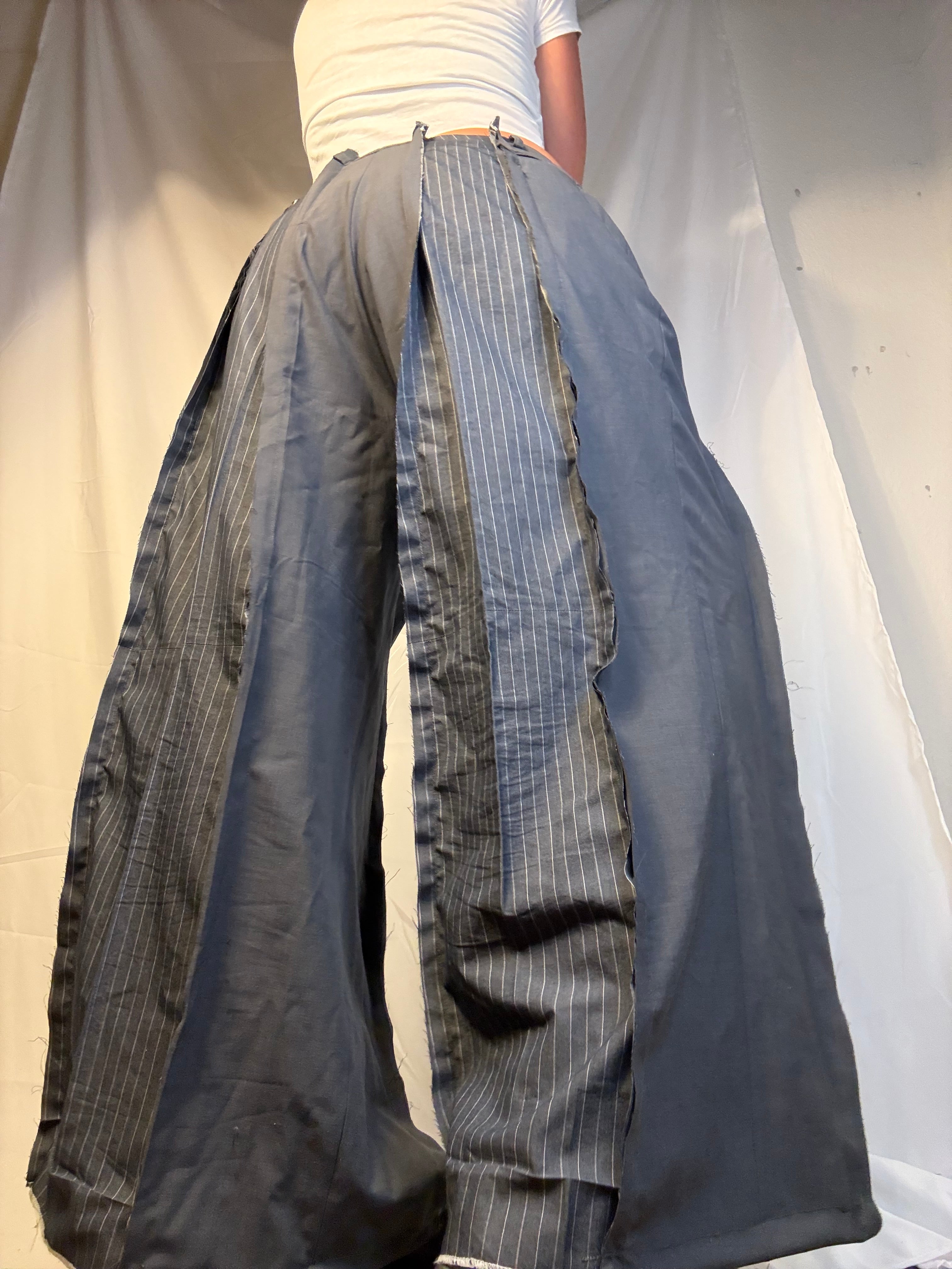 WIDE GREY-BLUE PINSTIBE SPG SUITPANTS