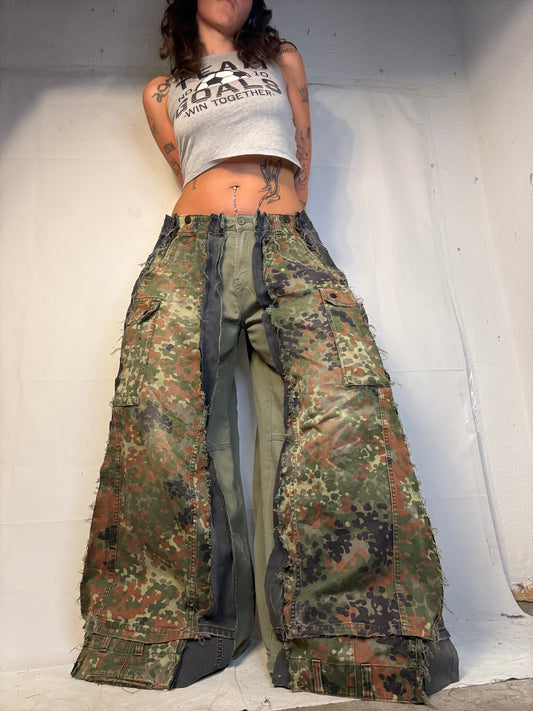 EXTRA BAGGY WIDE CAMO/GREY/GREEN SPG PANTS
