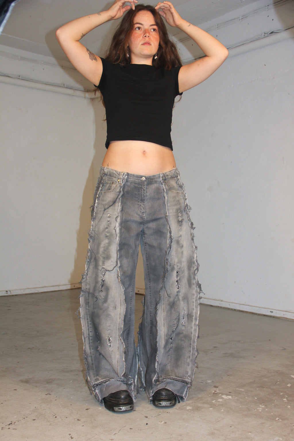 FLARED STAINED DOUBLE GREY SPG PANTS