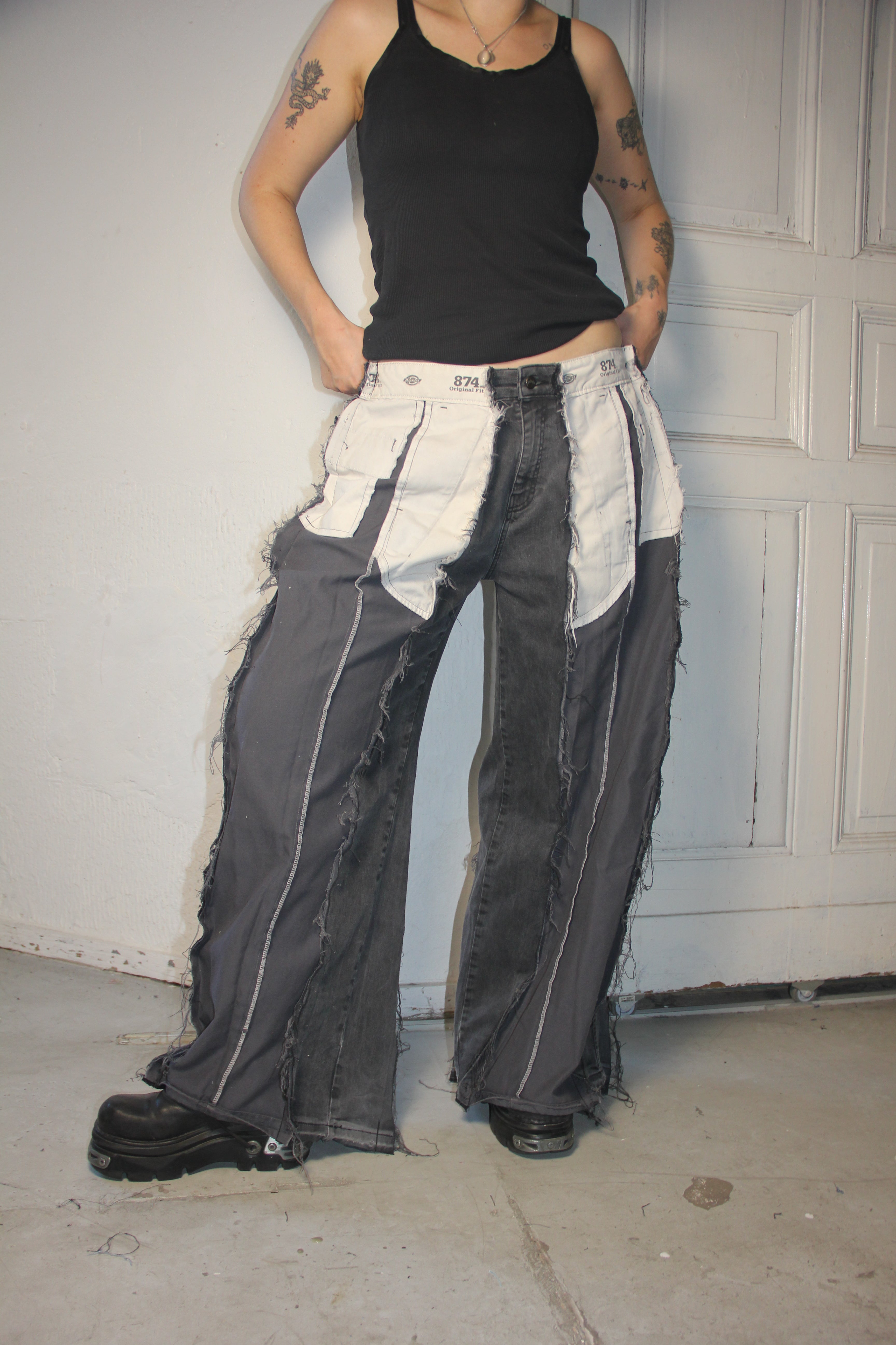 LIMITED EDITION BAGGY DARK GREY INSIDE-OUT CARGO SPG PANTS