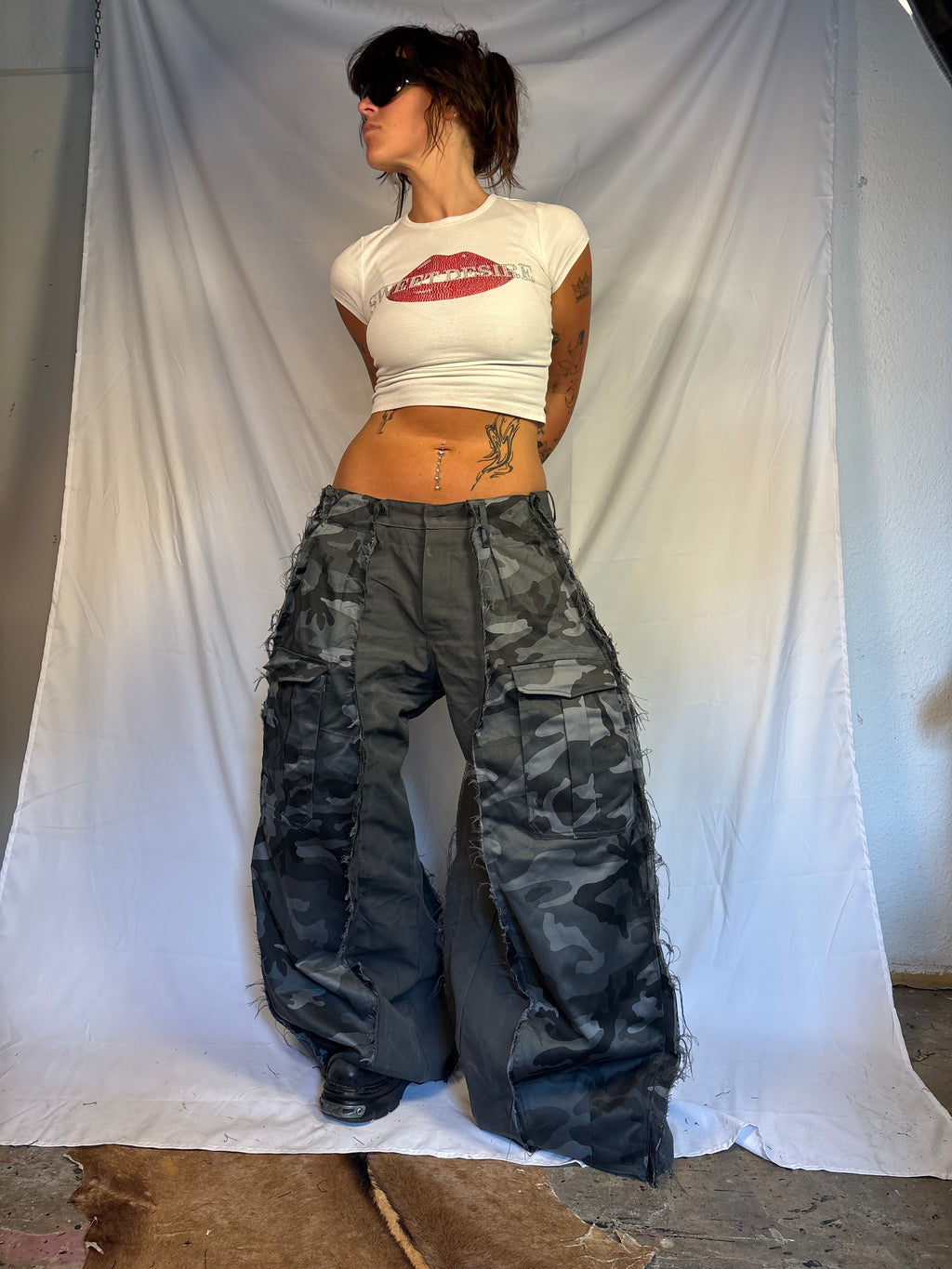 EXTRA BAGGY DARK CAMO CARGO SPG PANTS