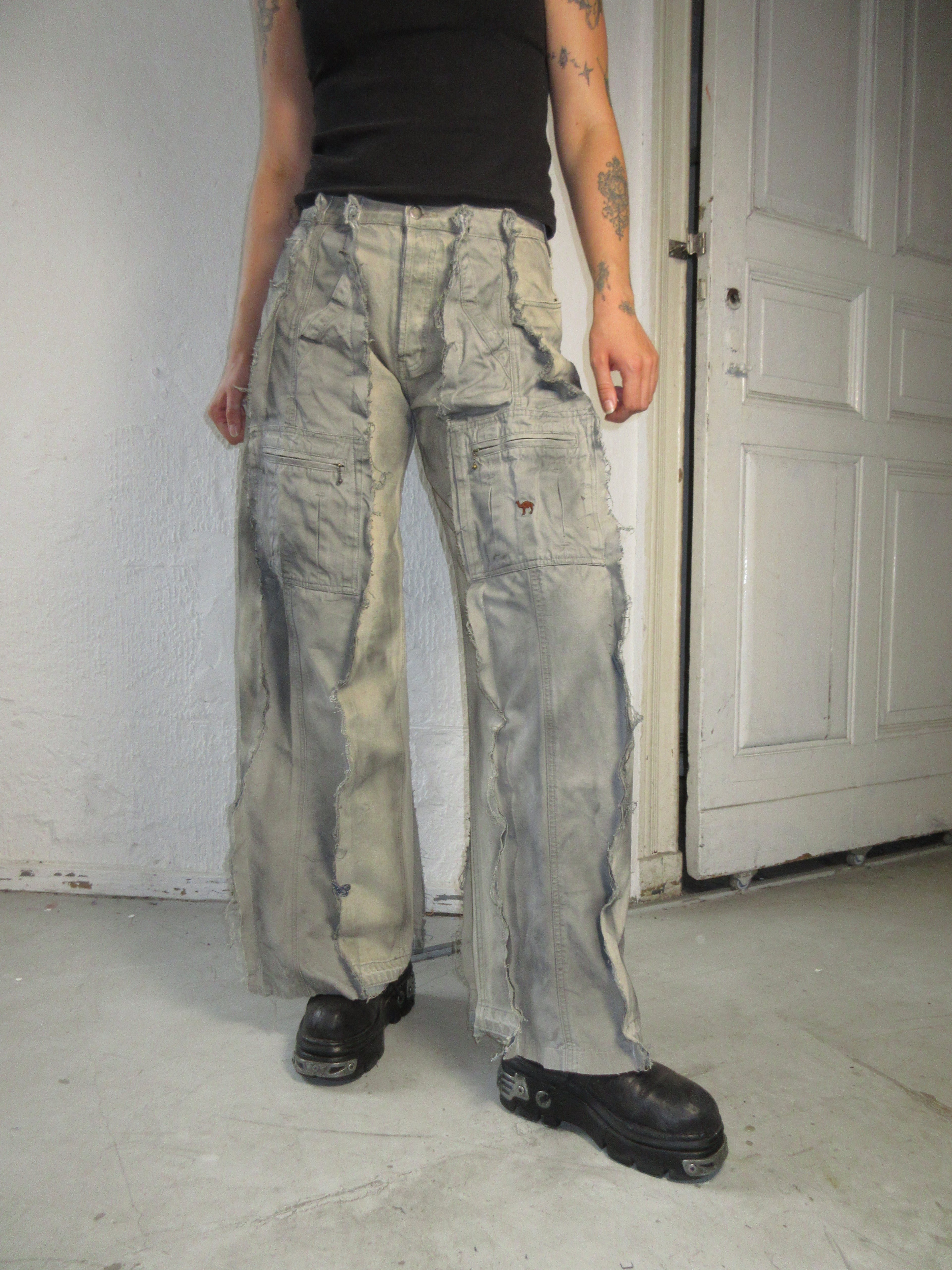 EXTRA LONG STAINED DENIM/CARGO SPG PANTS
