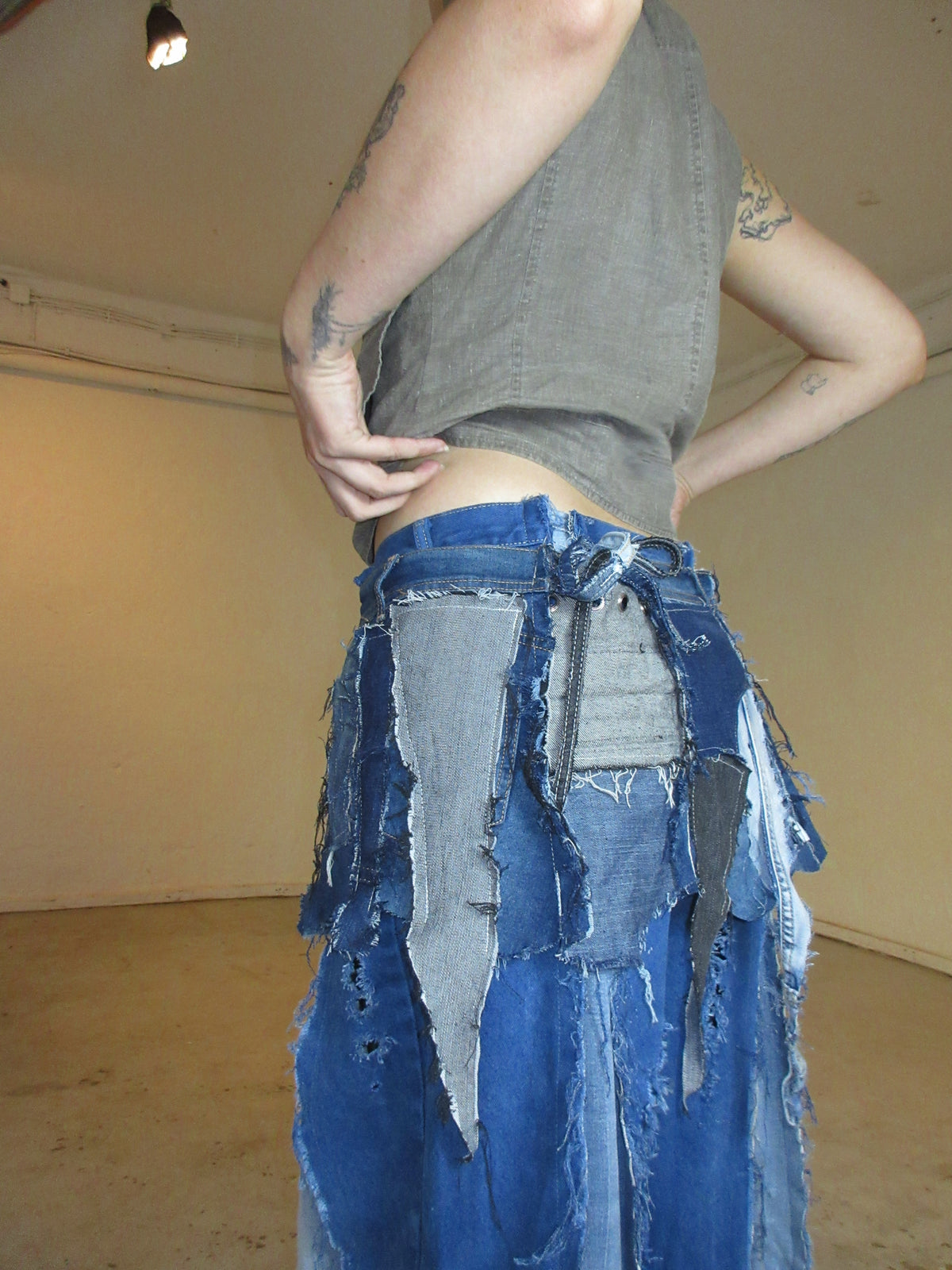 LIMITED EDITION DENIM SPG MINI SKIRT W BOW