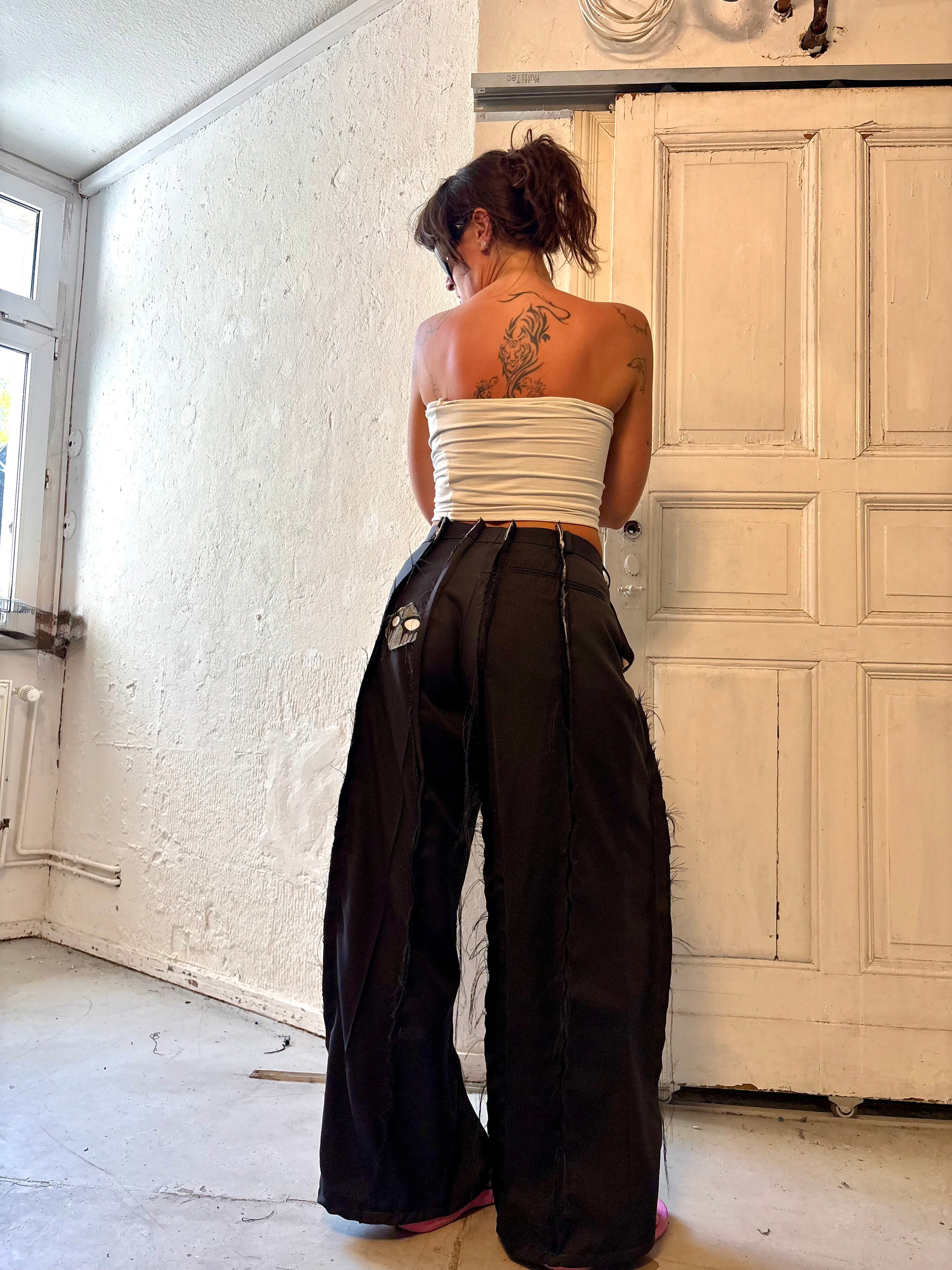 BAGGY DARK SPG SUITPANTS