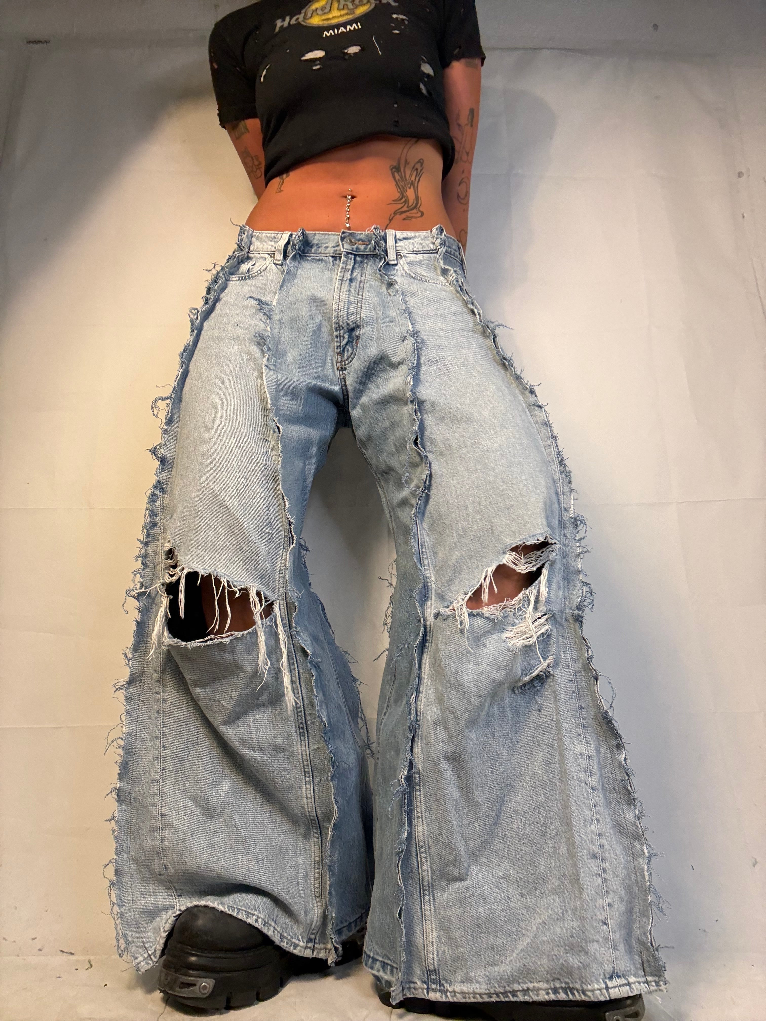 BAGGY RIPPED LIGHT DENIM SPG PANTS