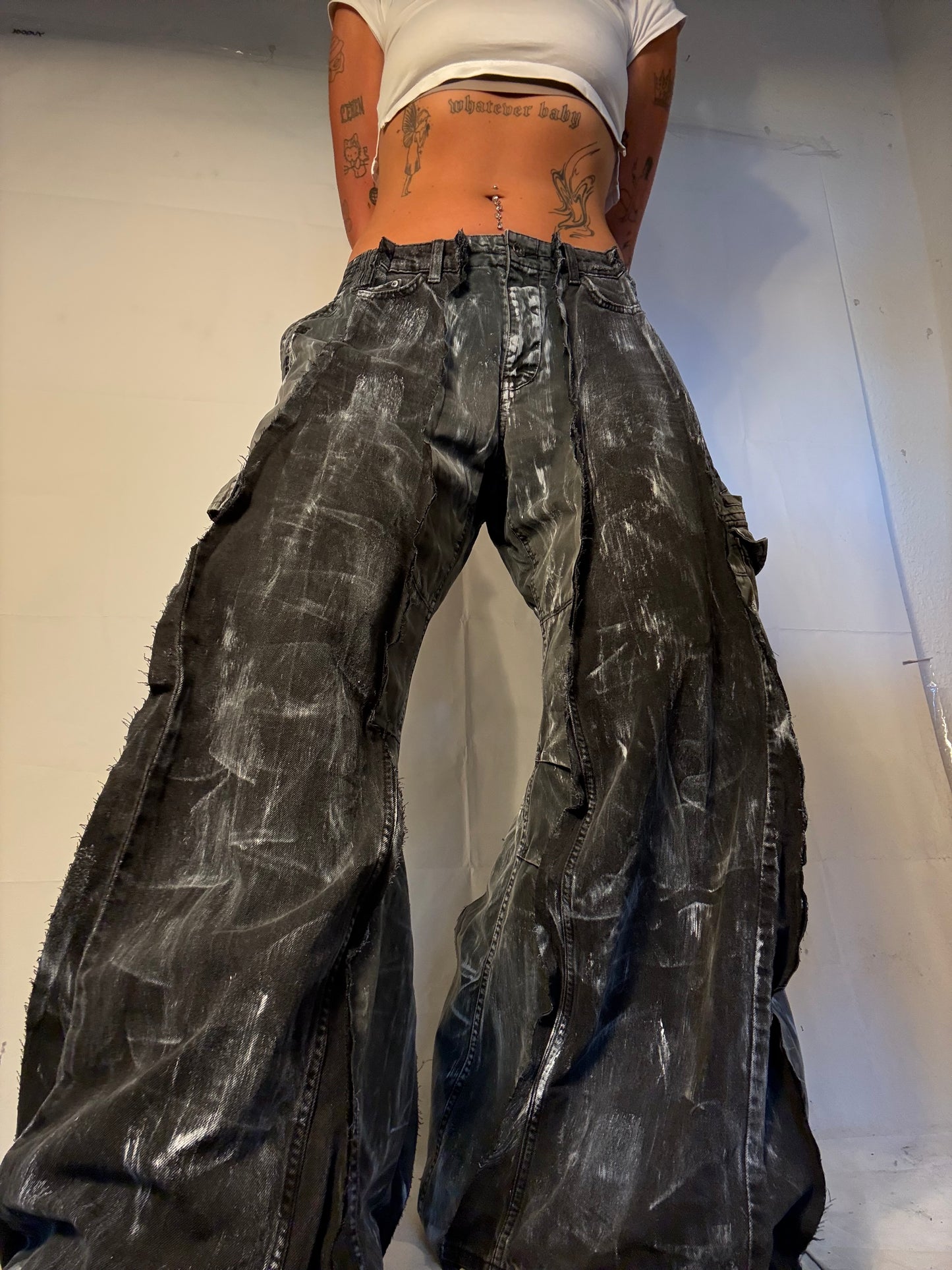 EXTRA BAGGY DARK CARGO DENIM SPG PANTS