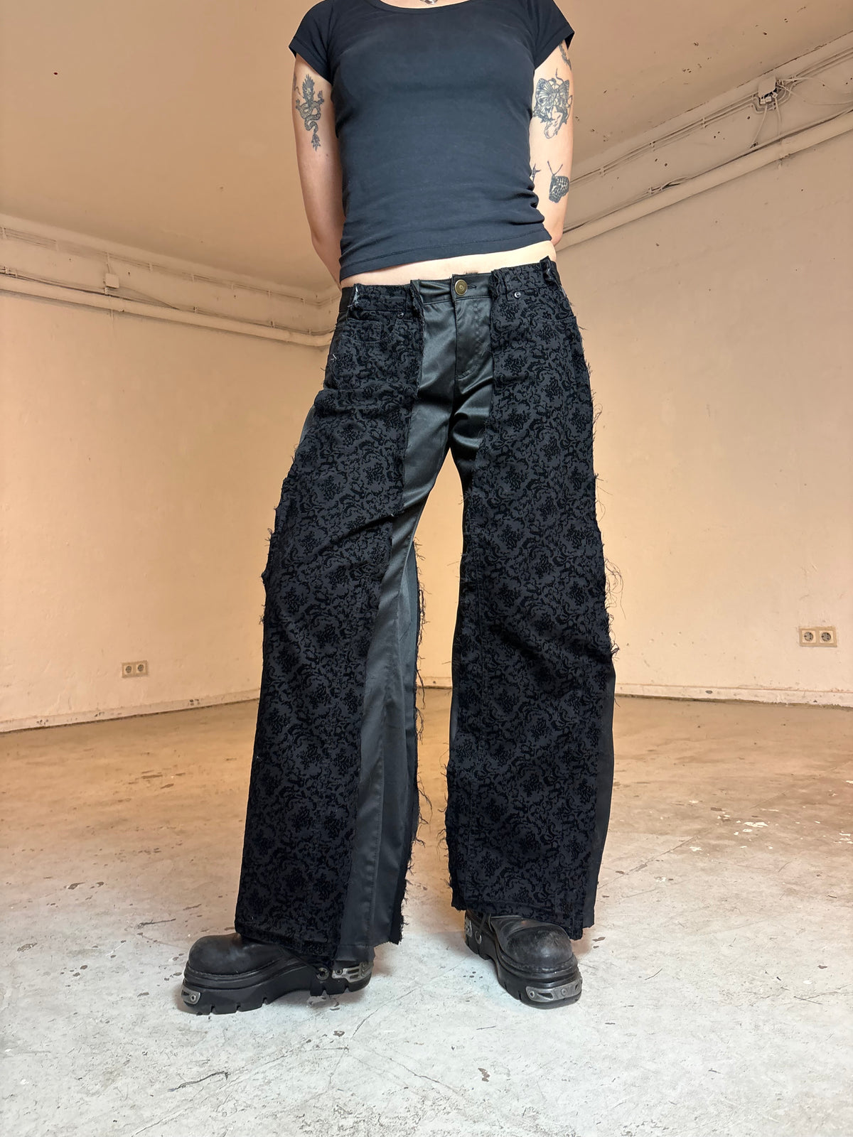 LIMITED EDITION BLACK PATTERNED SPG PANTS