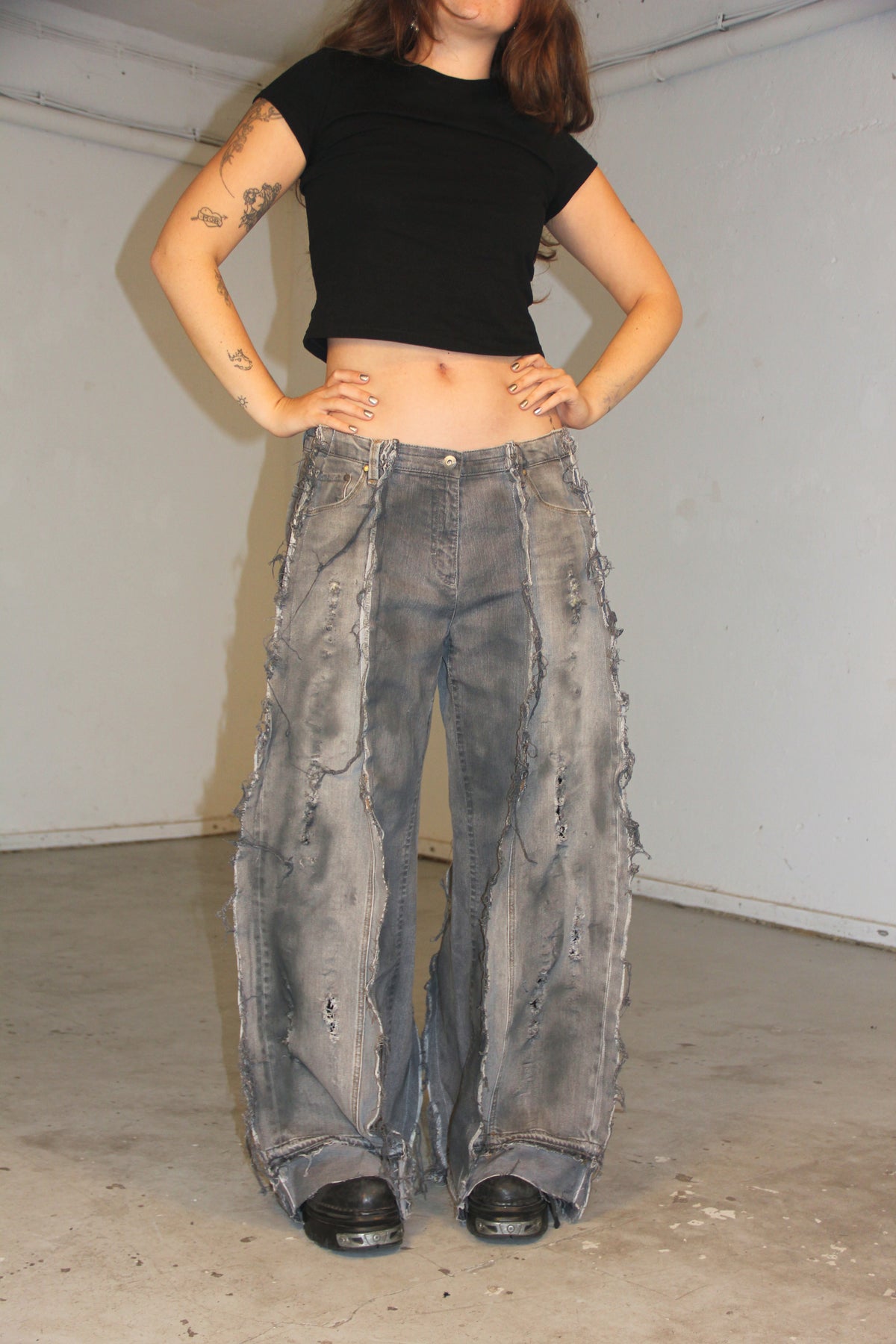 FLARED STAINED DOUBLE GREY SPG PANTS