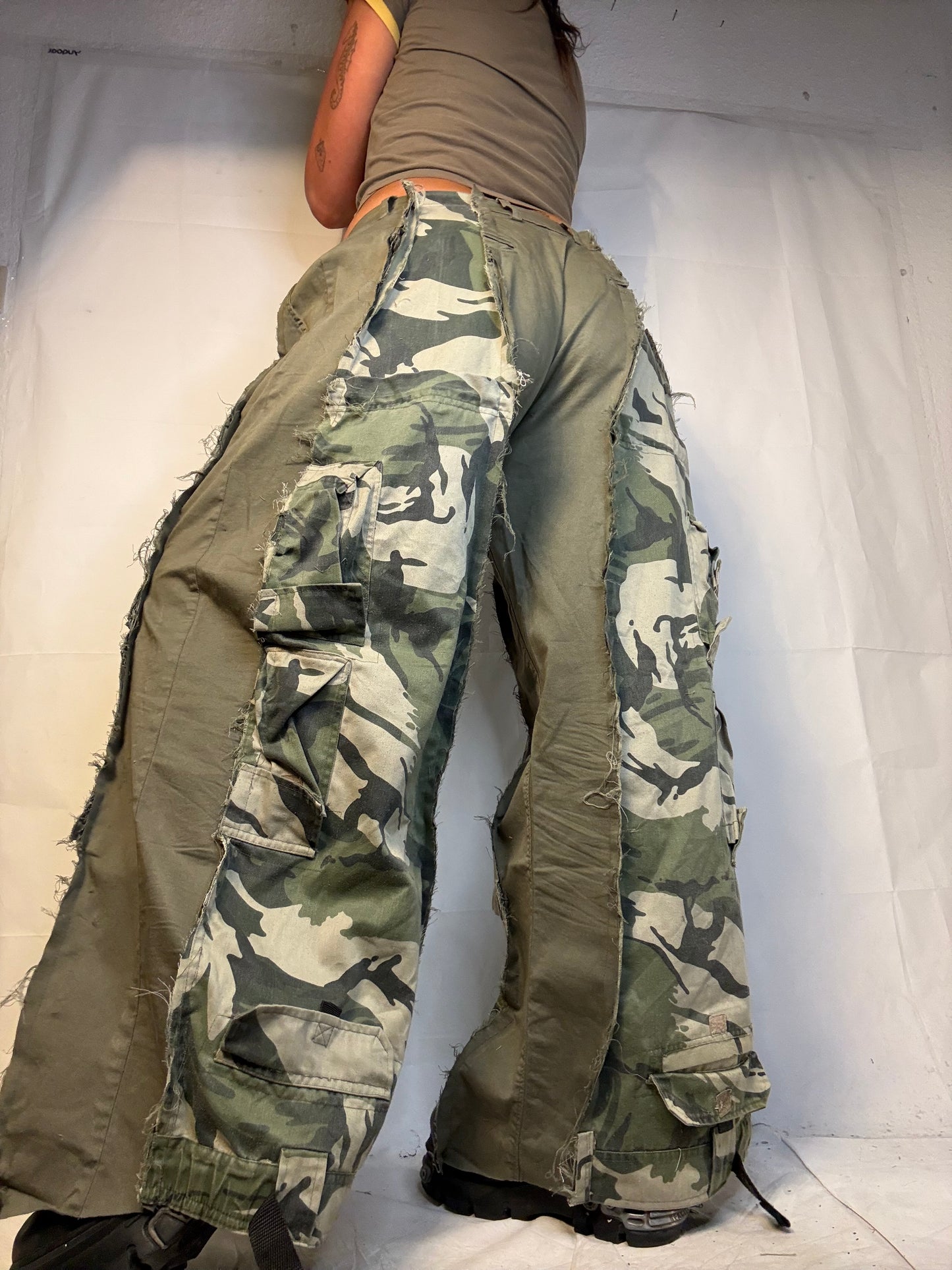BAGGY CAMO/GREEN SPG PANTS
