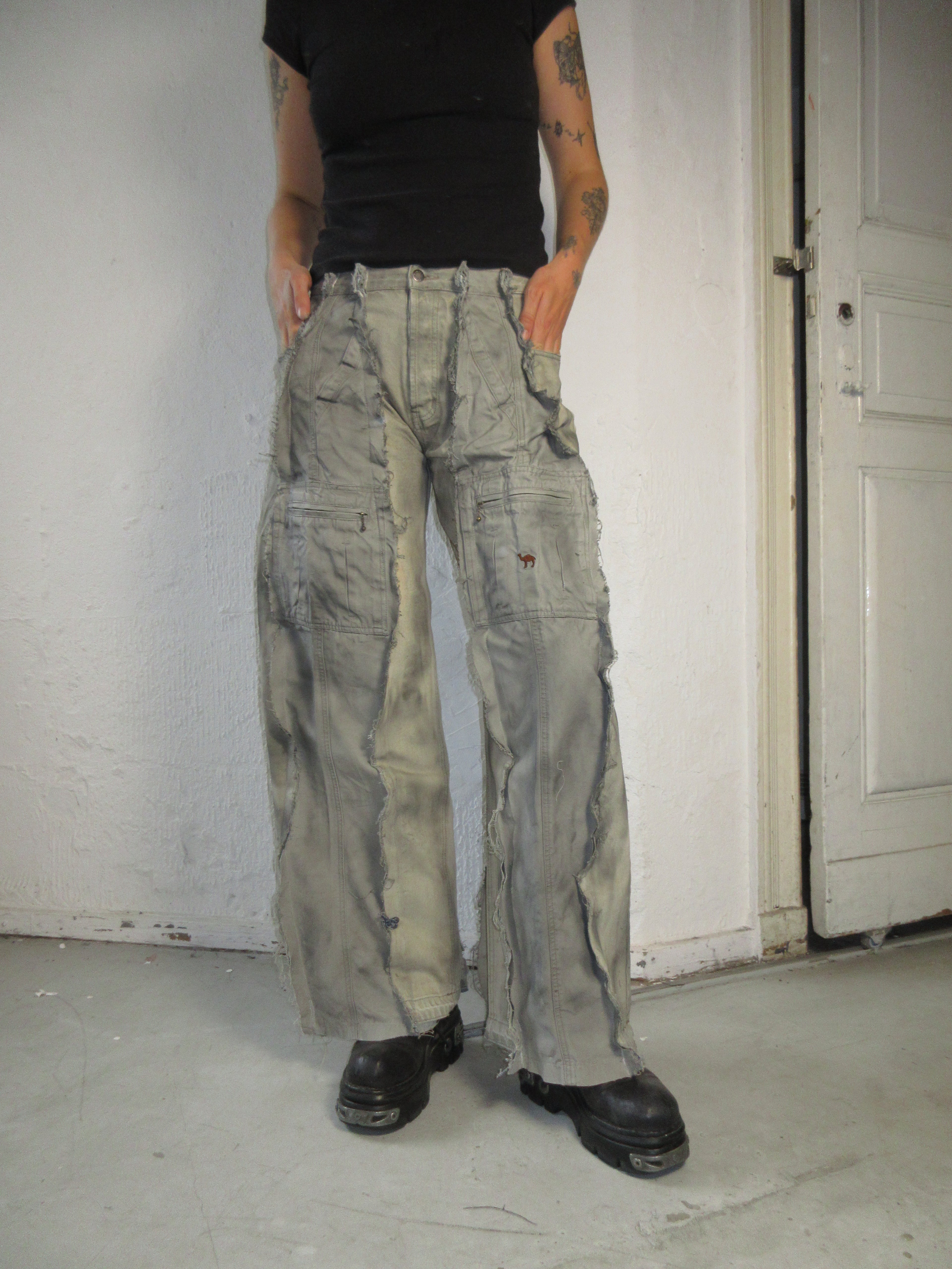 EXTRA LONG STAINED DENIM/CARGO SPG PANTS