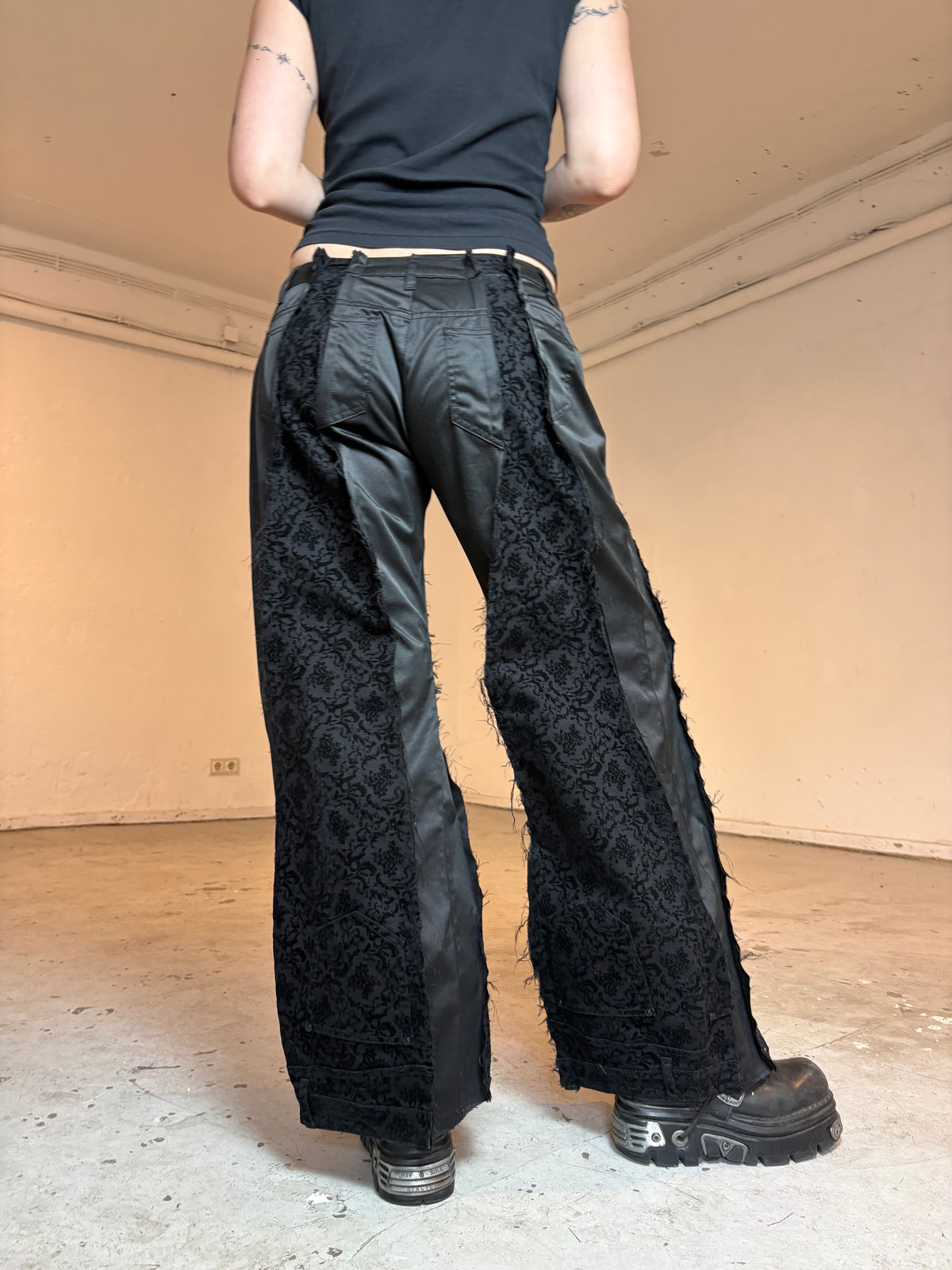 LIMITED EDITION BLACK PATTERNED SPG PANTS
