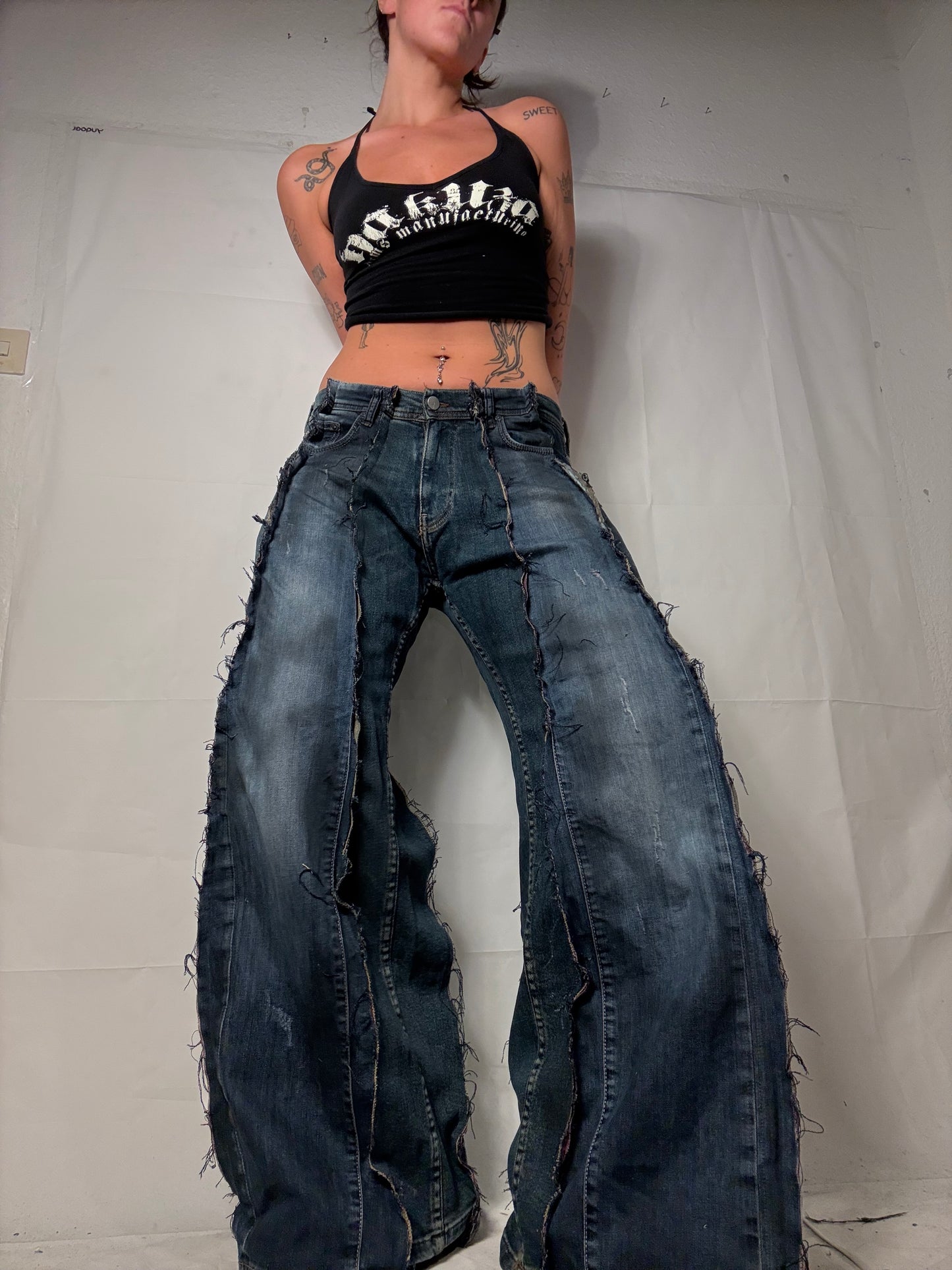 BAGGY STAINED WASHED DENIM SPG PANTS