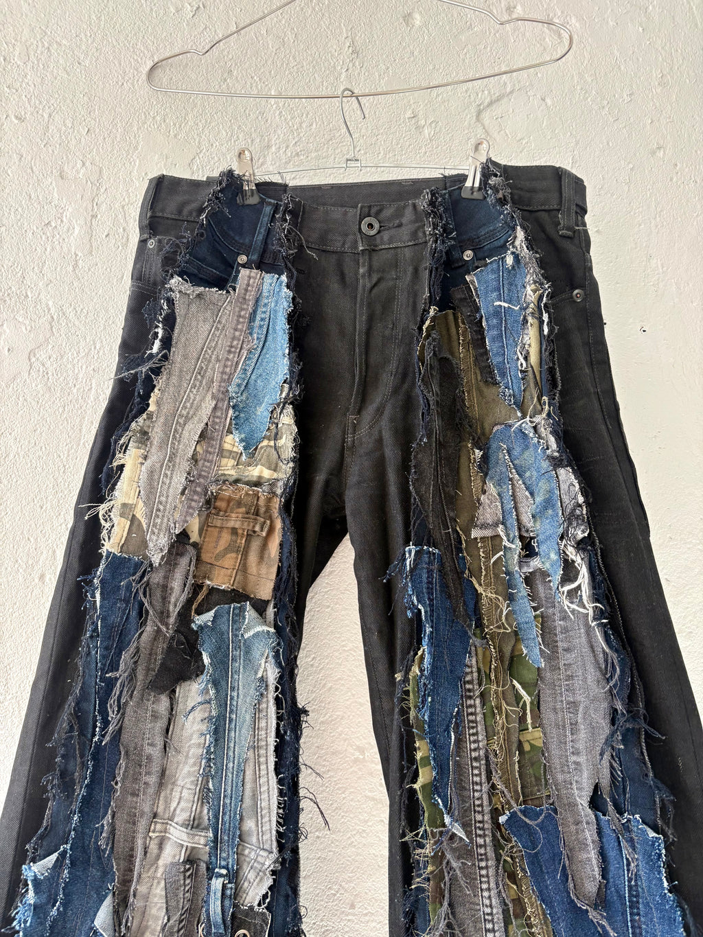 FLARED DARK DENIM PATCHED SCRAP SPG PANTS