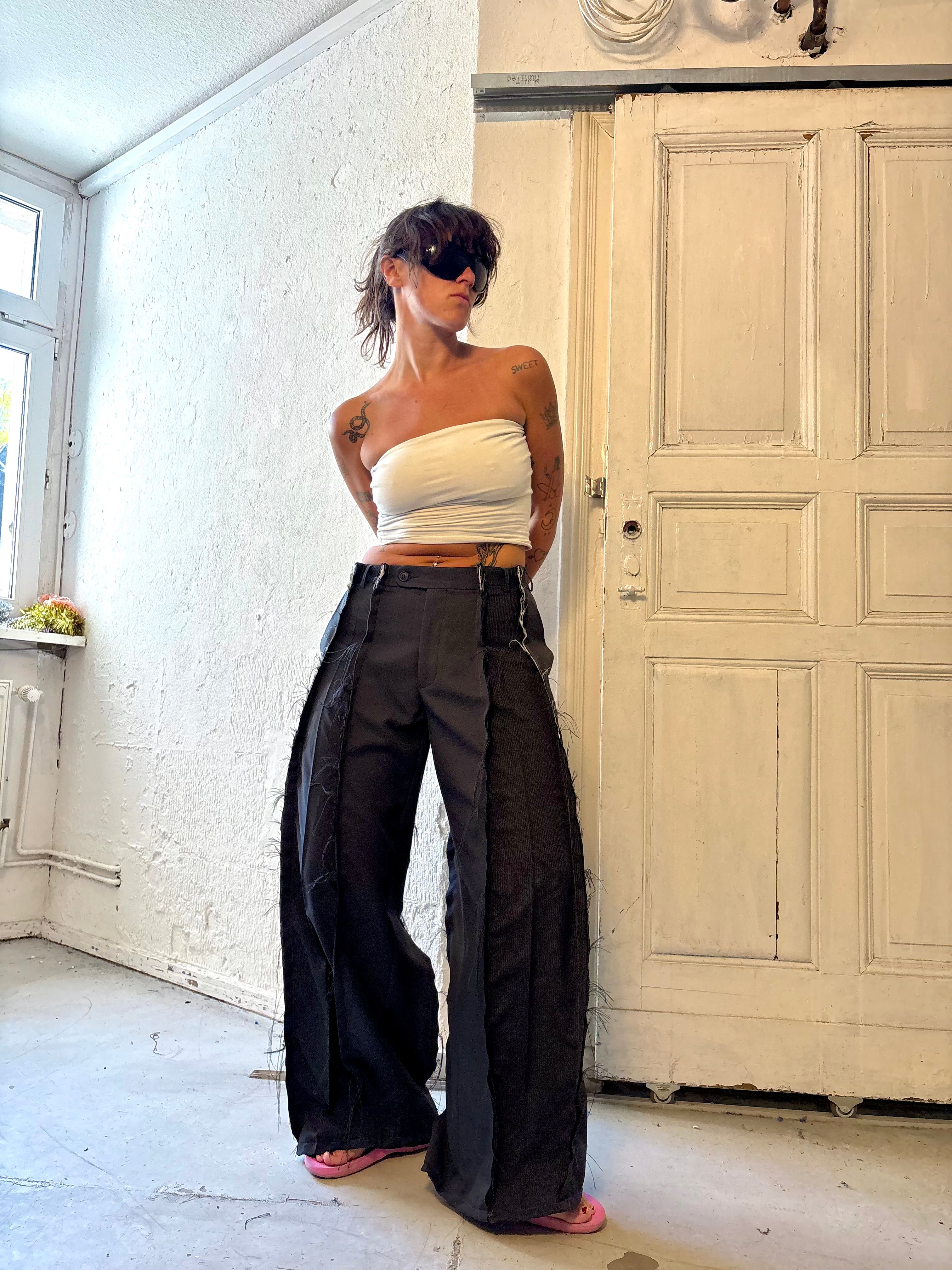 BAGGY DARK SPG SUITPANTS