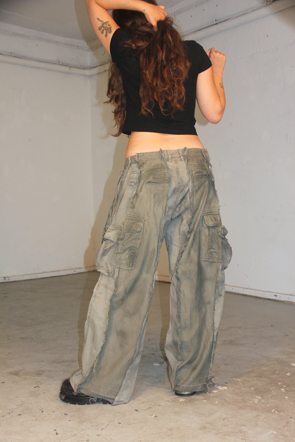 BAGGY STAINED DOUBLE CARGO SPG PANTS