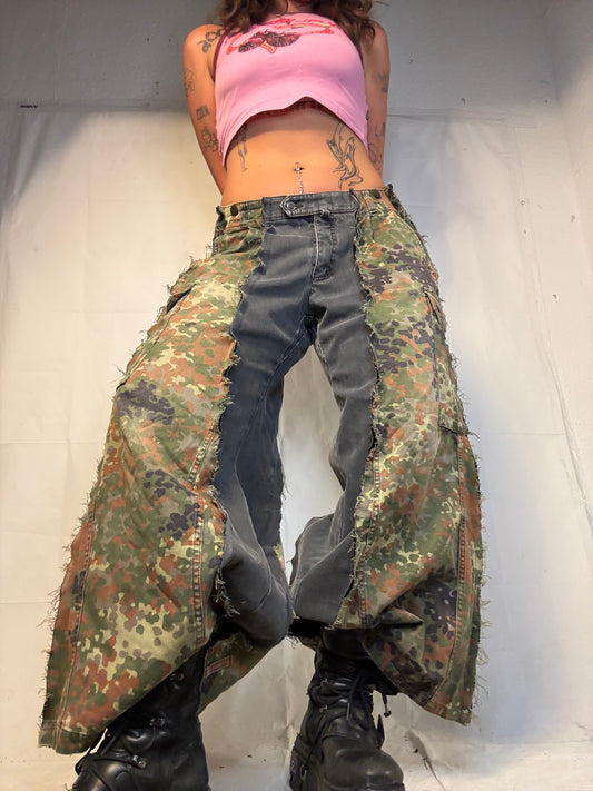 BAGGY LOWWAIST CAMO/GREY SPG PANTS