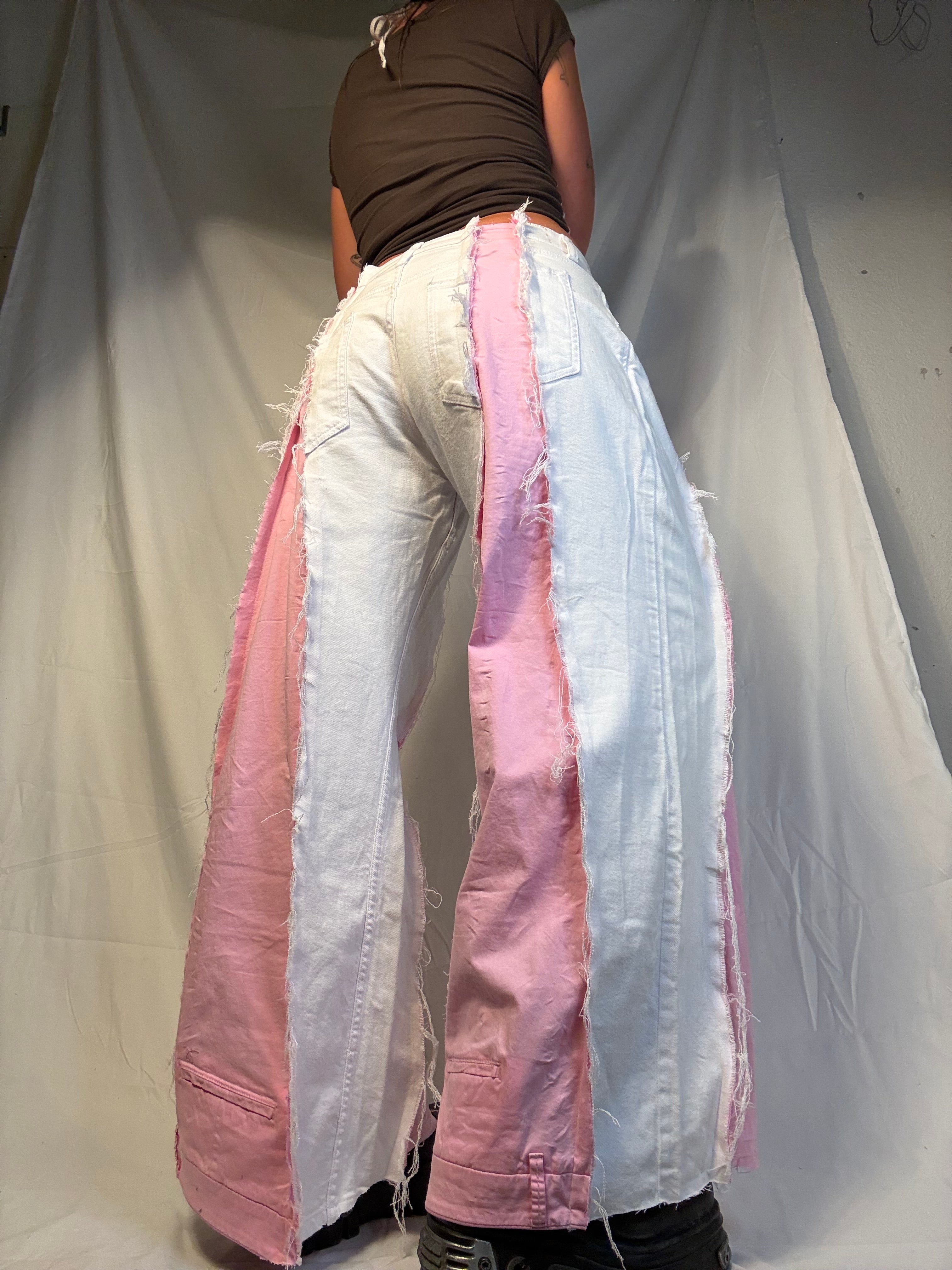 WIDE WHITE/BABY PINK SPG PANTS