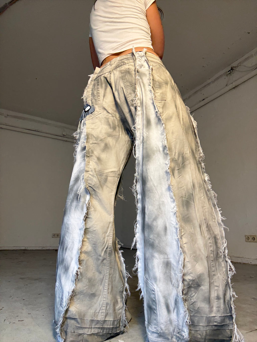 EXTRA BAGGY HEAVILY STAINED LIGHT/WHITE SPG PANTS