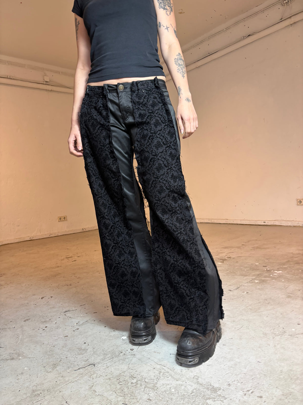 LIMITED EDITION BLACK PATTERNED SPG PANTS