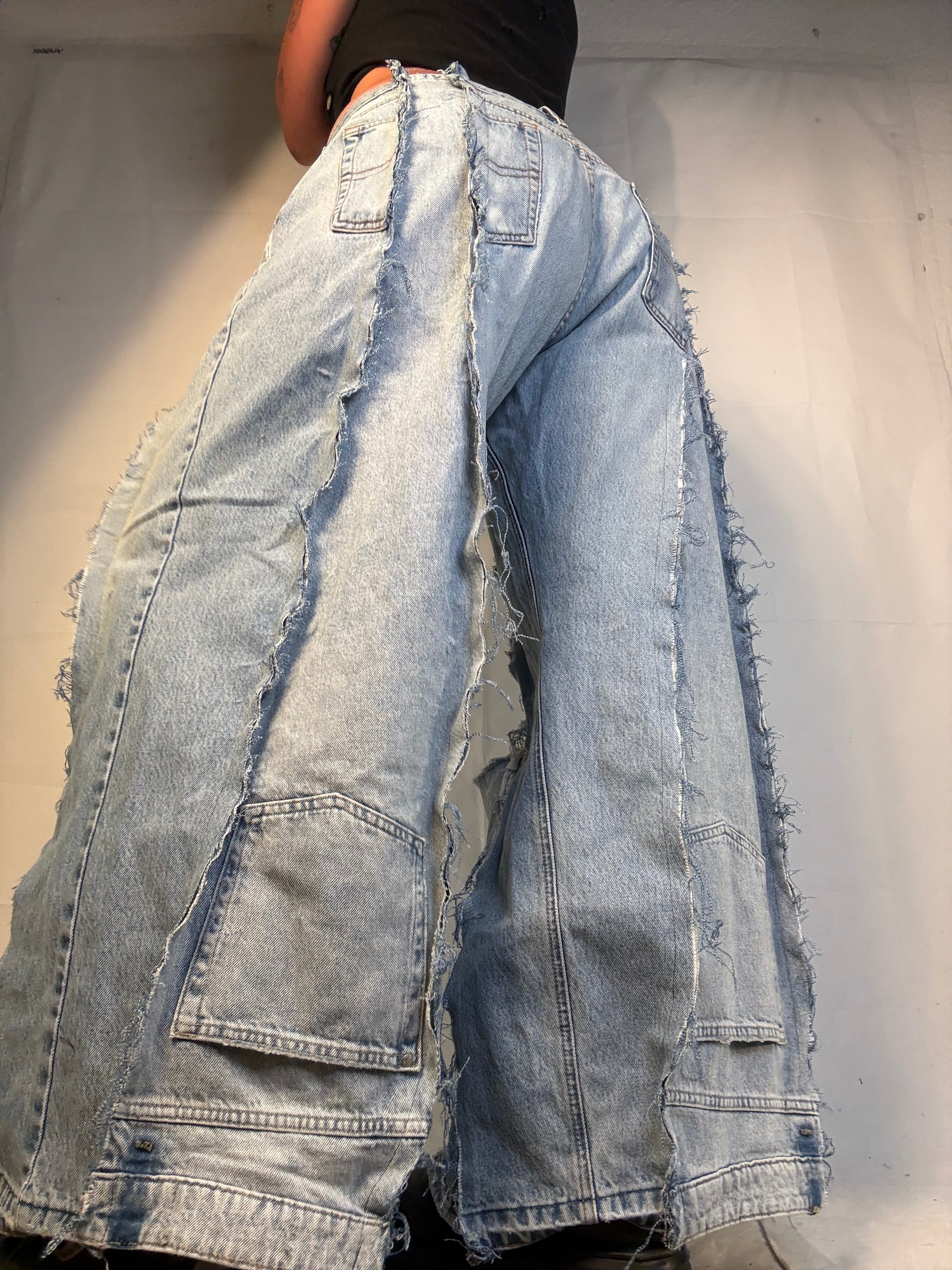 BAGGY RIPPED LIGHT DENIM SPG PANTS